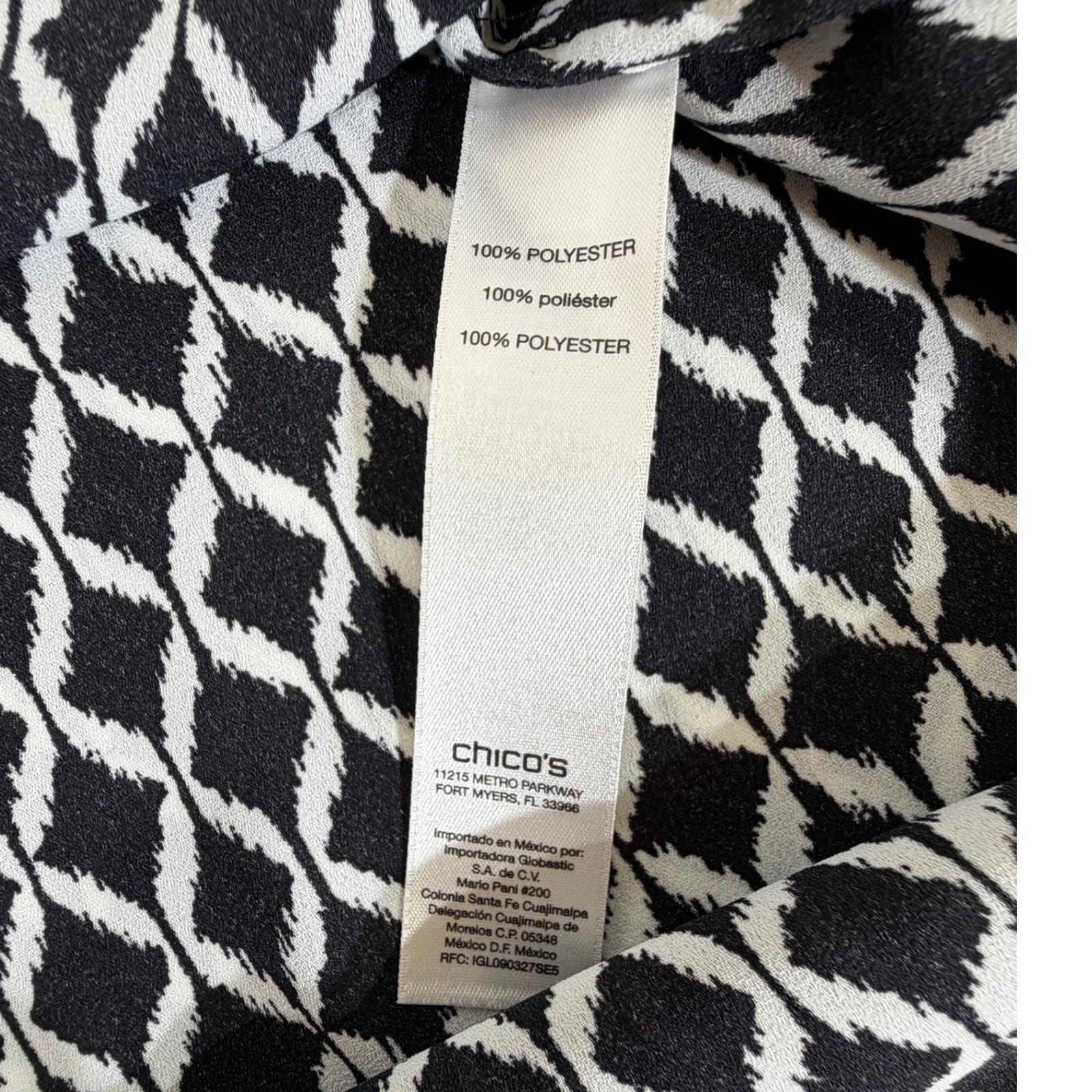 Chicos Blouse Size 1 or Medium Black White Ikat V-Neck Tunic High-Low Layered