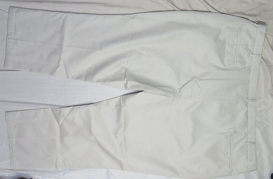 HAGGAR MEN PANTS 54×32 B&T KHAKI WORK TO WEEKEND CHINO CLASSIC FIT NO IRON NWOT