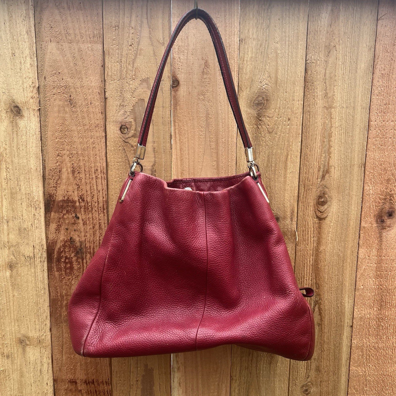 Coach 26224 Madison Phoebe Pebbled Leather Shoulder Bag Scarlet