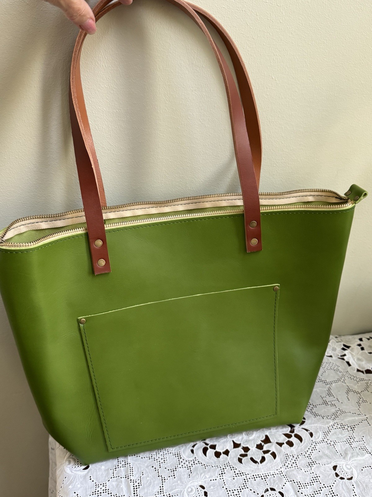 NEW Portland Leather Goods PLG Large Zipper Tote Bag Handbag Tandles Green Apple