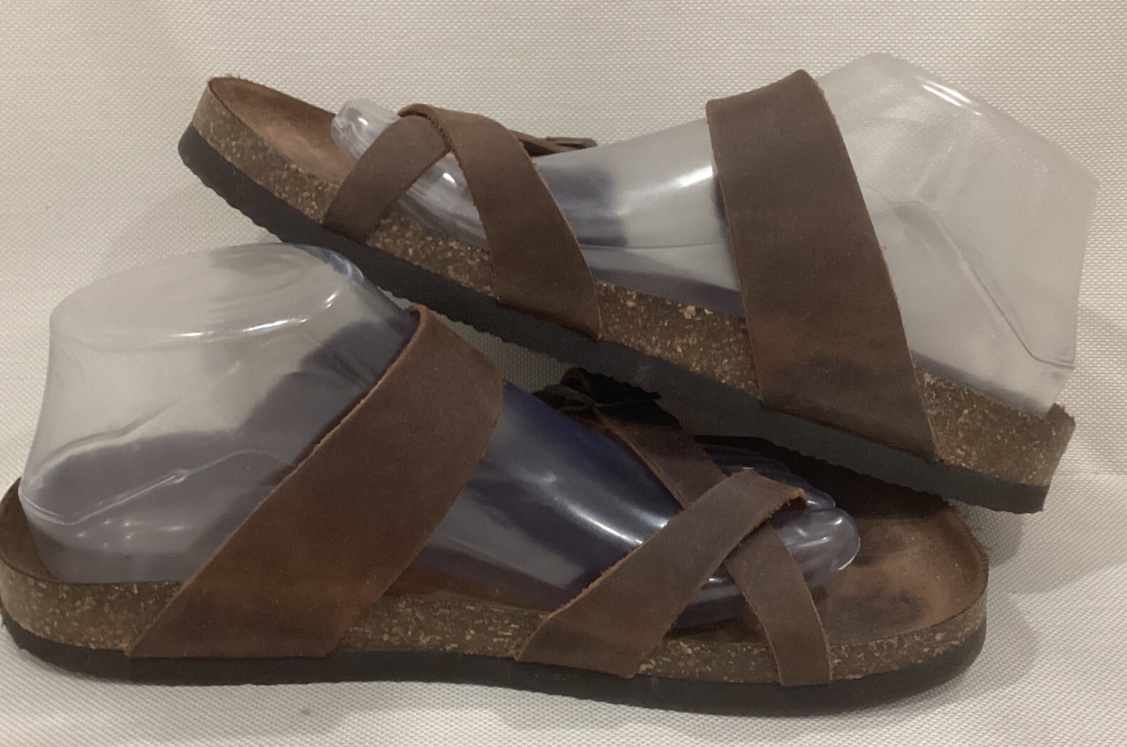 Mountain Sole Ladies Sandals Brown Leather Buckle Flat Flexible Size 9