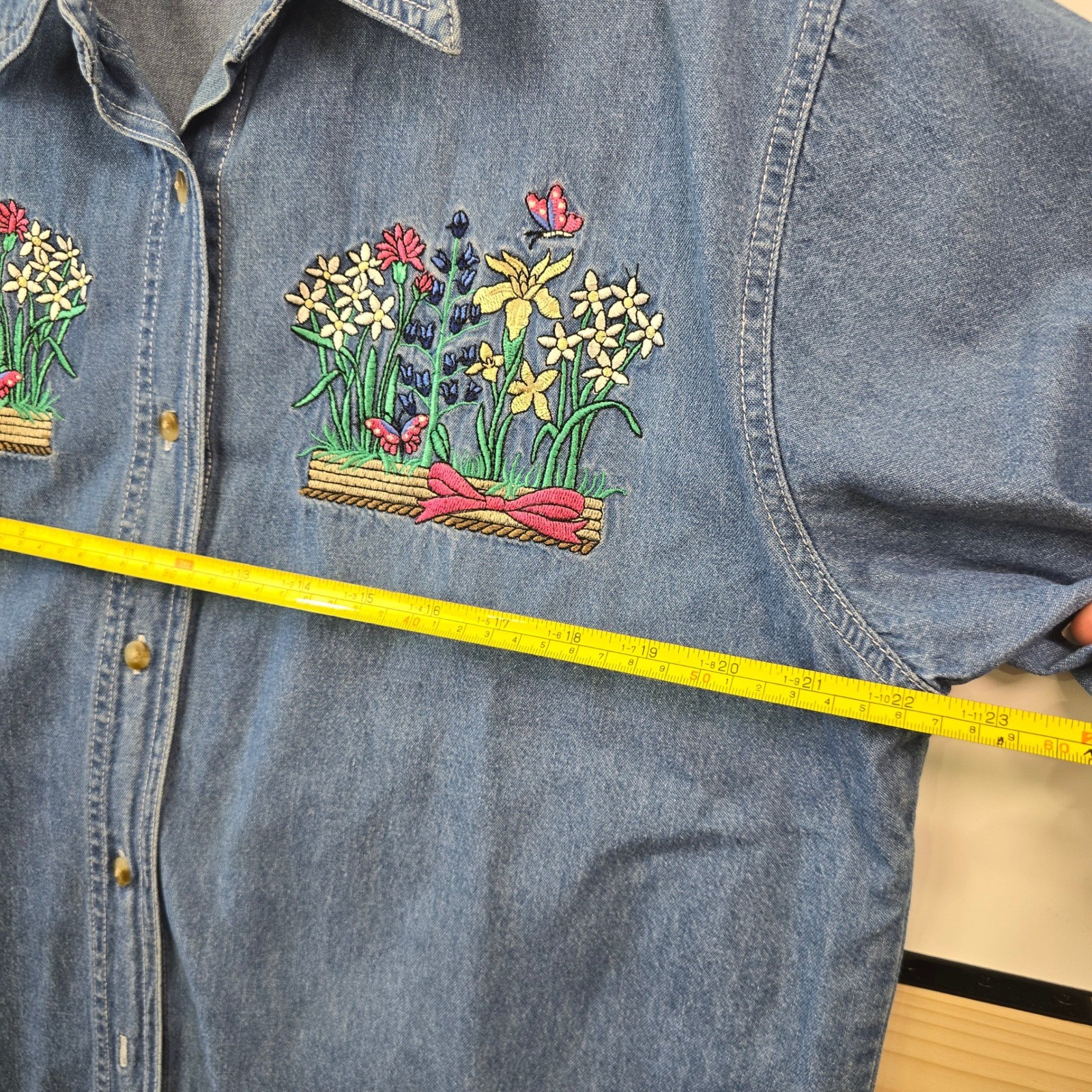 Vintage Floral Embroidered Cottagecore Denim Shirt Womens L Bobbie Brooks