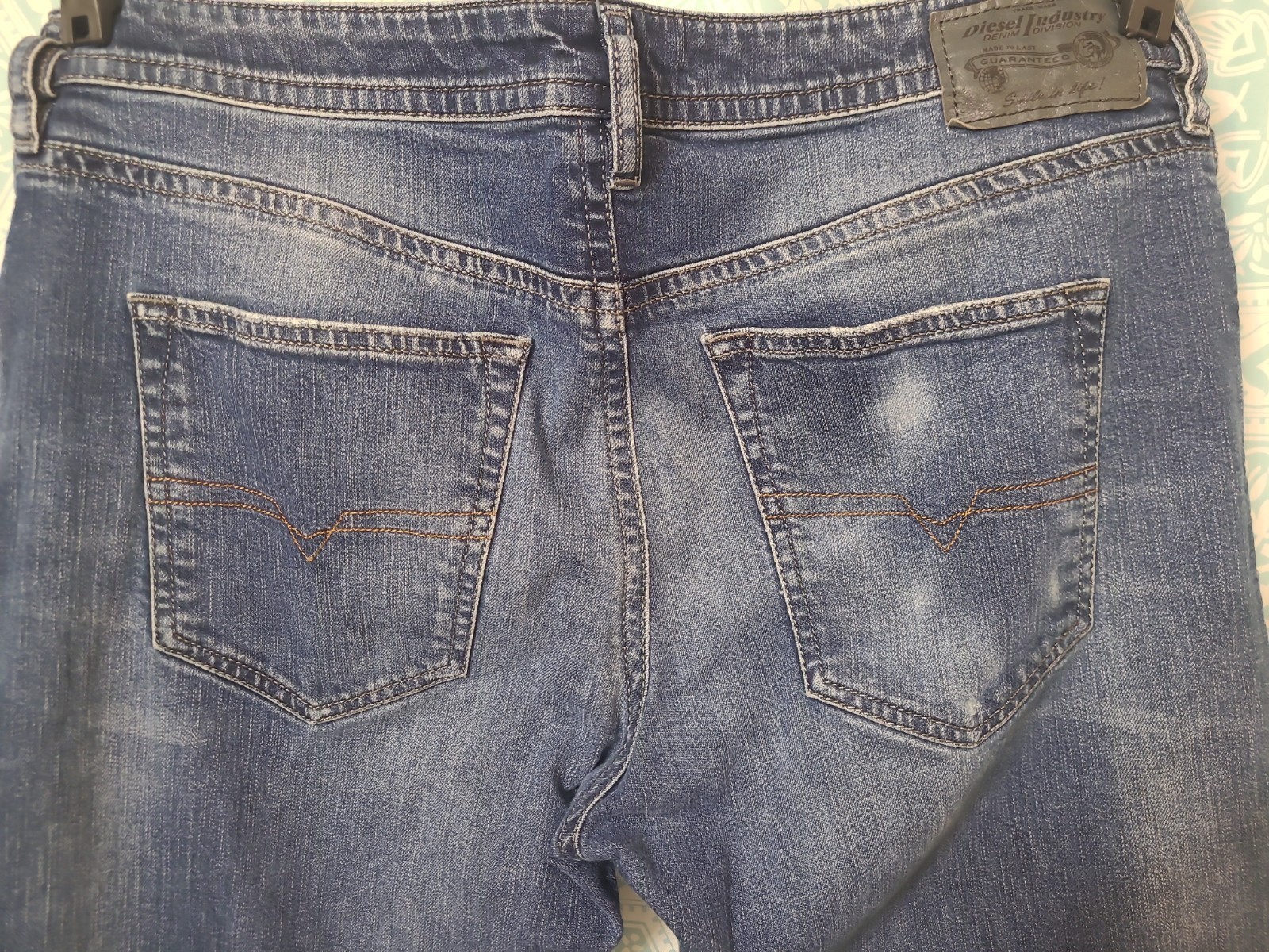 Diesel, Buster, Jean W33XL31