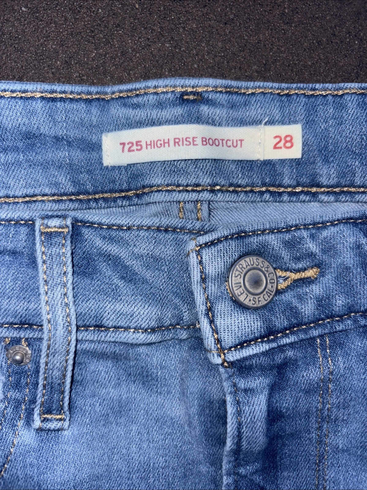 Levi’s 725 High Rise Bootcut Jeans Women’s 28 30 Blue Denim Stretch Medium Wash