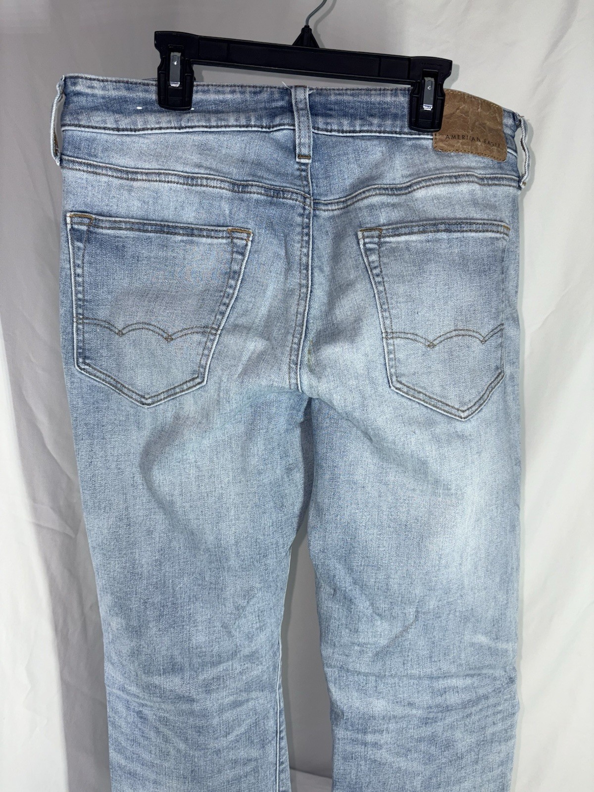 American Eagle Outfitters Straight, Light-Wash Jeans Men’s Size 32×34