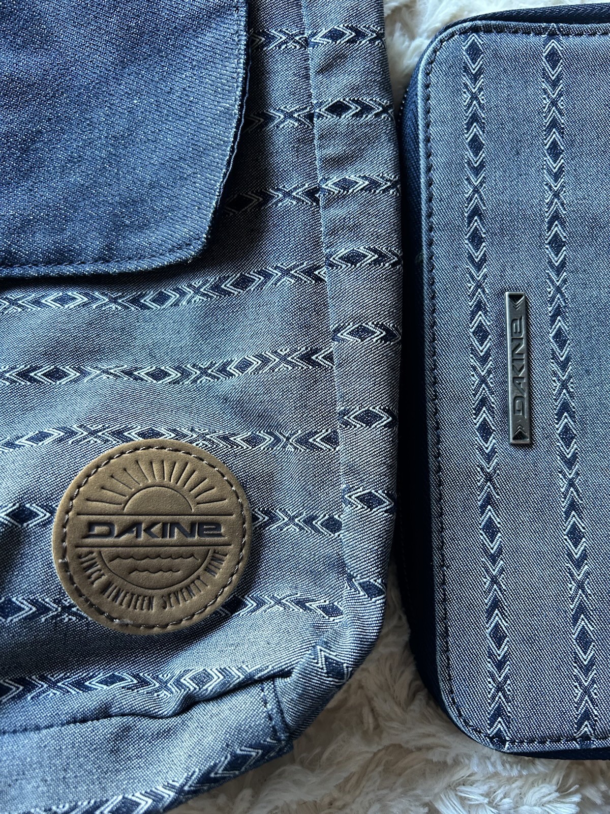 Dakine Crossbody Bag With Matching Wallet