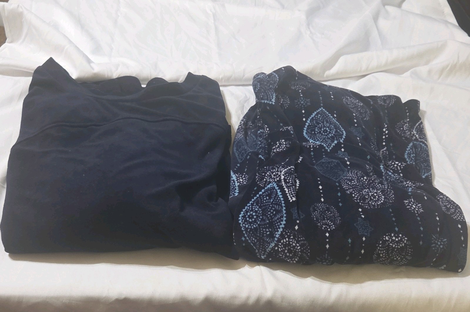 Carole Hochman Women’s Geometric Pajama Set Navy Crew Neck Long Sleeve Sz M