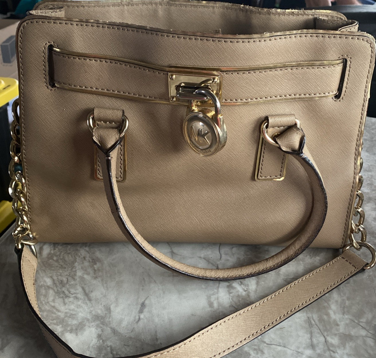 MICHAEL KORS Hamilton Medium Lock and Key Leather Bag Satchel/Shoulder Bag Brown