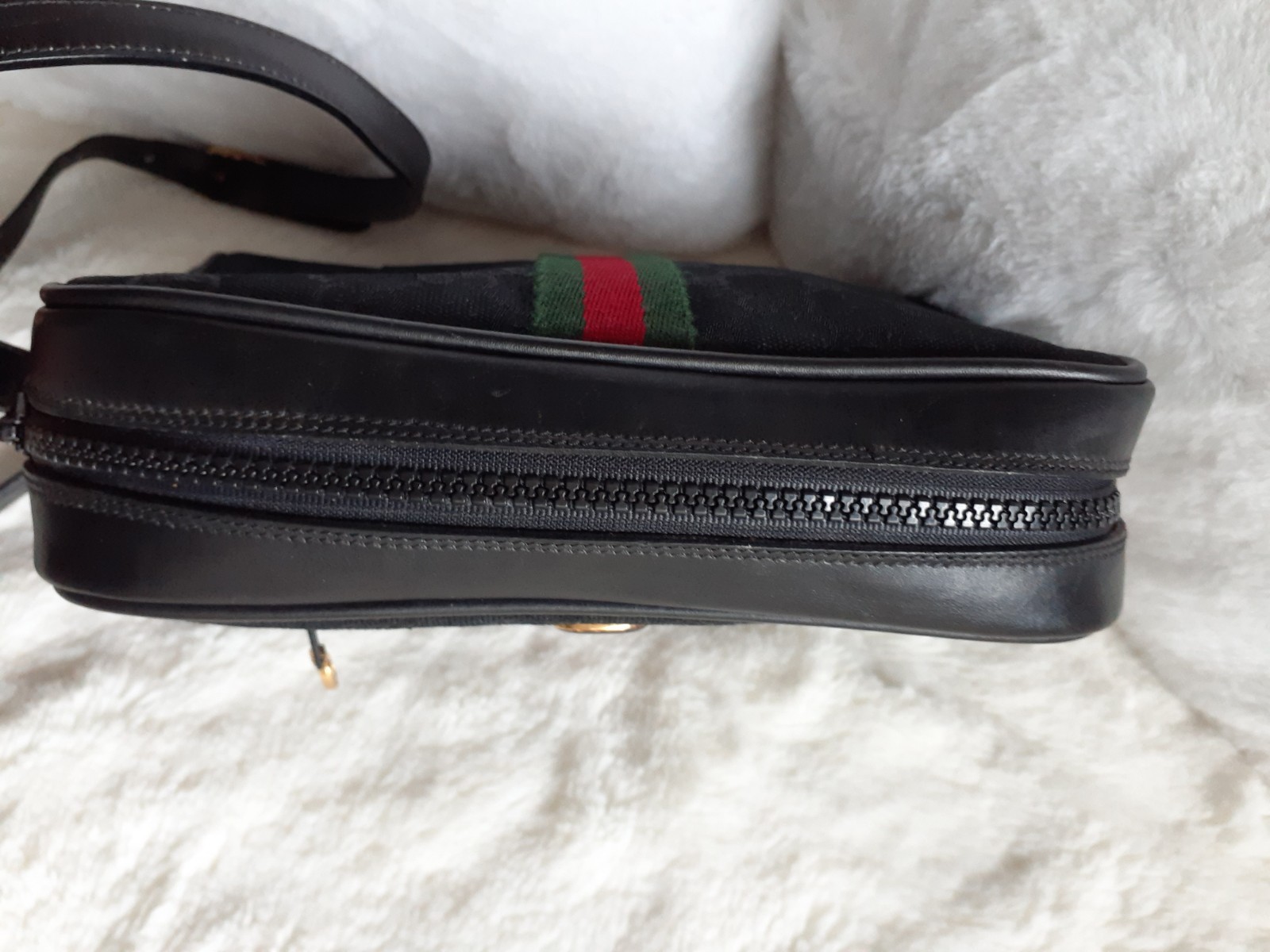 Vintage Designer Ophidia Gucci Crossbody Black W/ Web Sherry Line Pre-Owned Fair