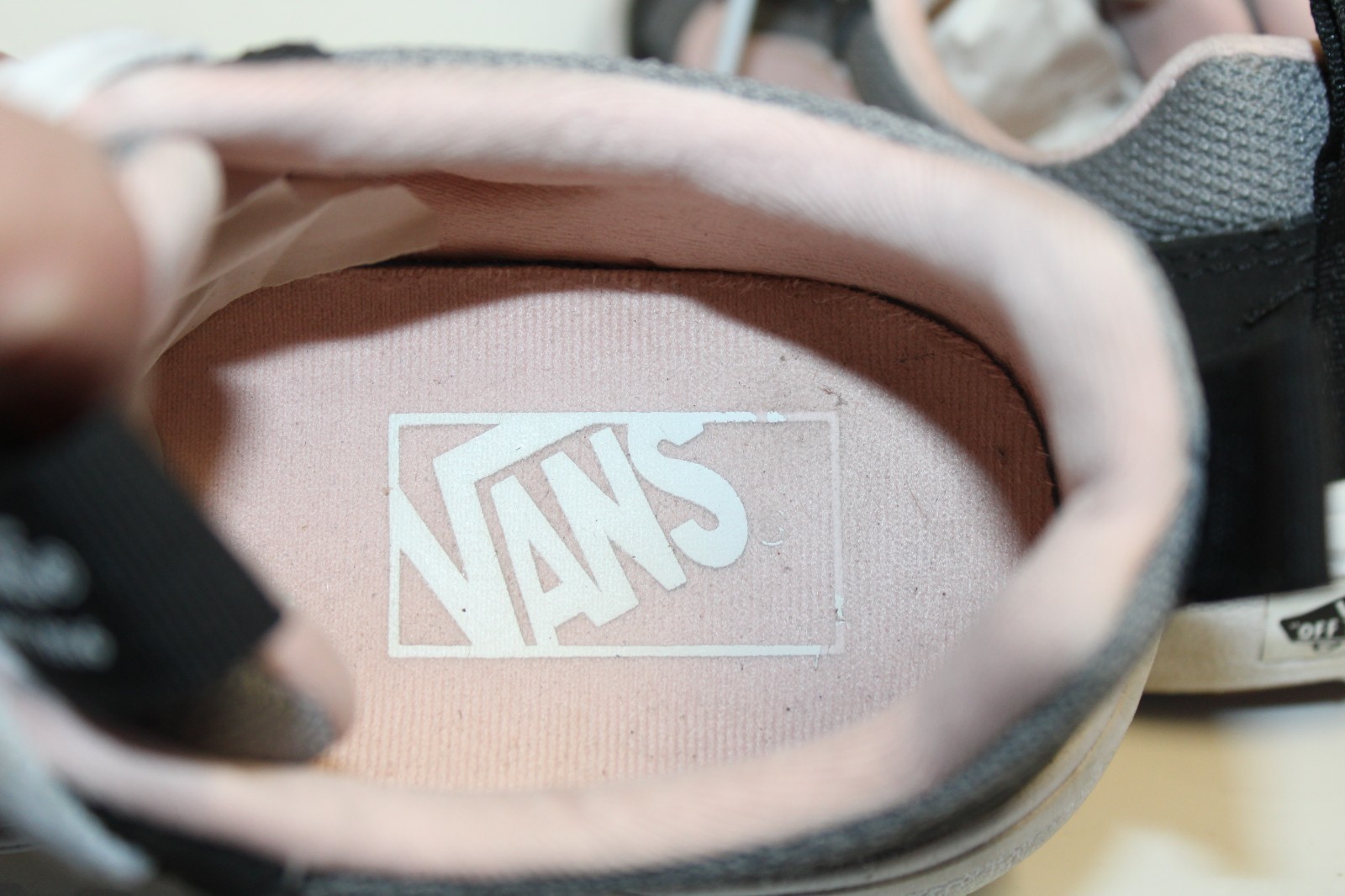 Vans® Off the Wall™ Pink & Gray Women’s Lace-Up Comfort Sneakers – Size 6