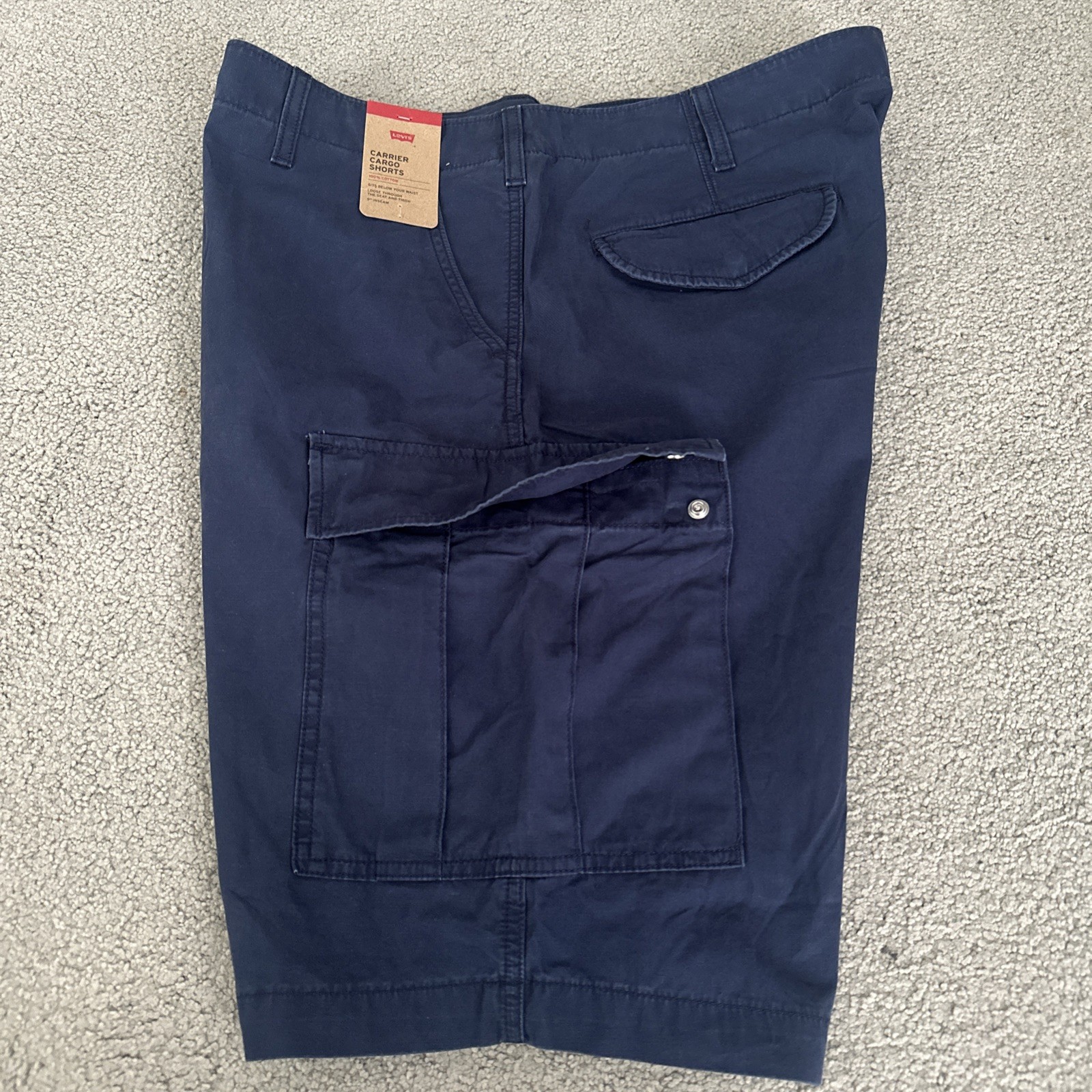 Levis Carrier Cargo Pockets Loose Fit Shorts Dark Blue Men’s Sz. 38 New W Tags