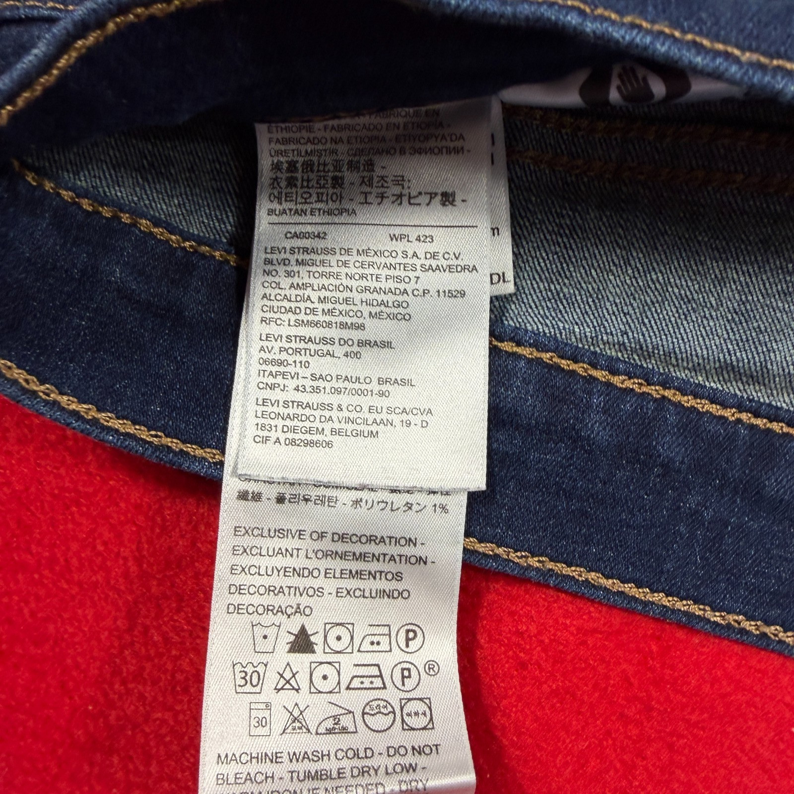 Levi’s Women’s Classic Bootcut Jeans Size 14L