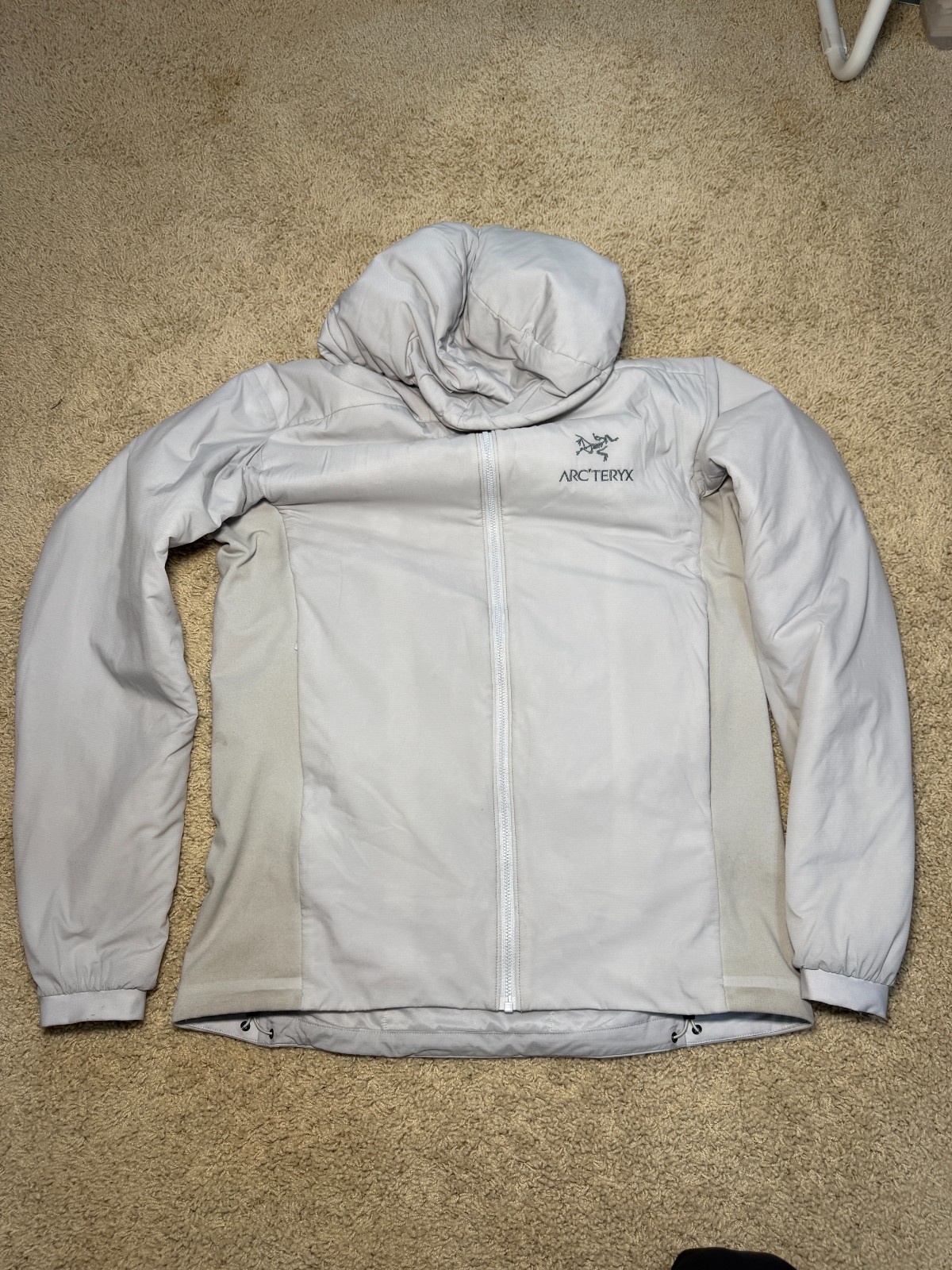 Arc’teryx Atom SL Hoody Men’s Small Solitude (White) – Great Condition