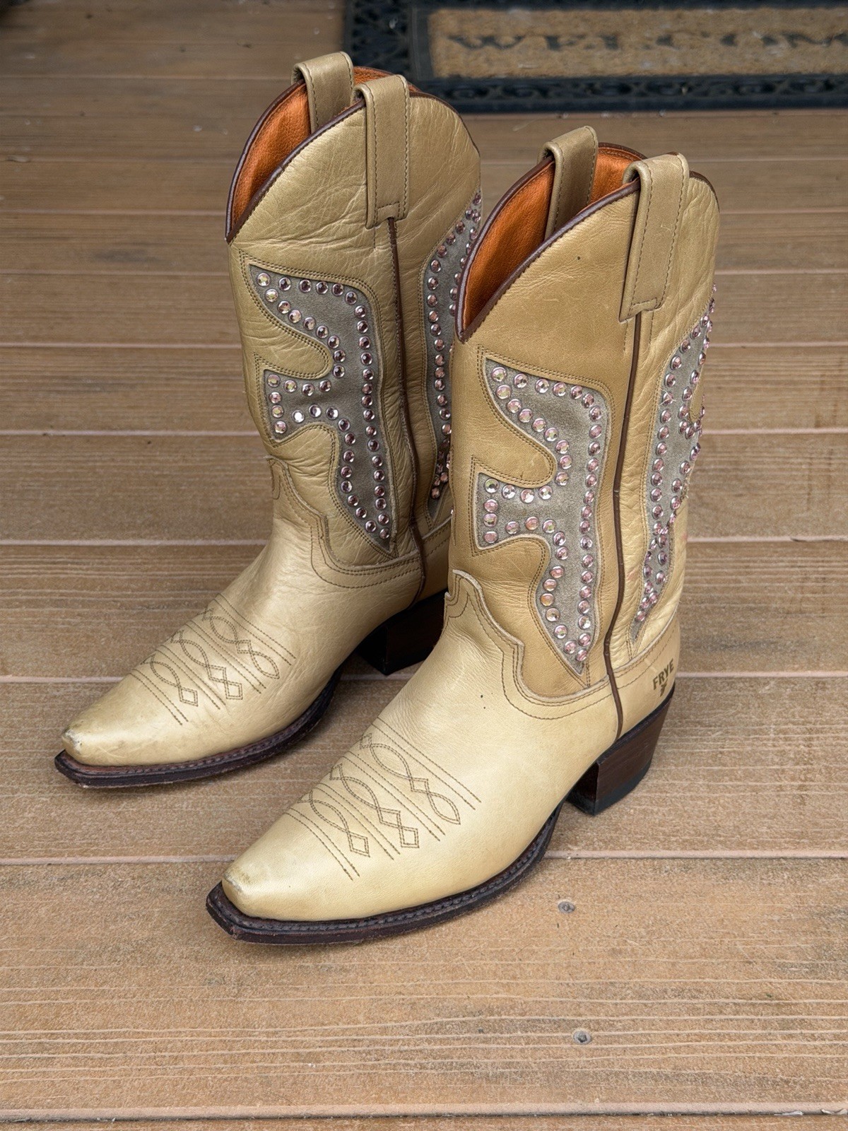 Frye Women’s 6.5 Beige Leather Studded Western Cowboy Mid-Calf Pull-On Boots