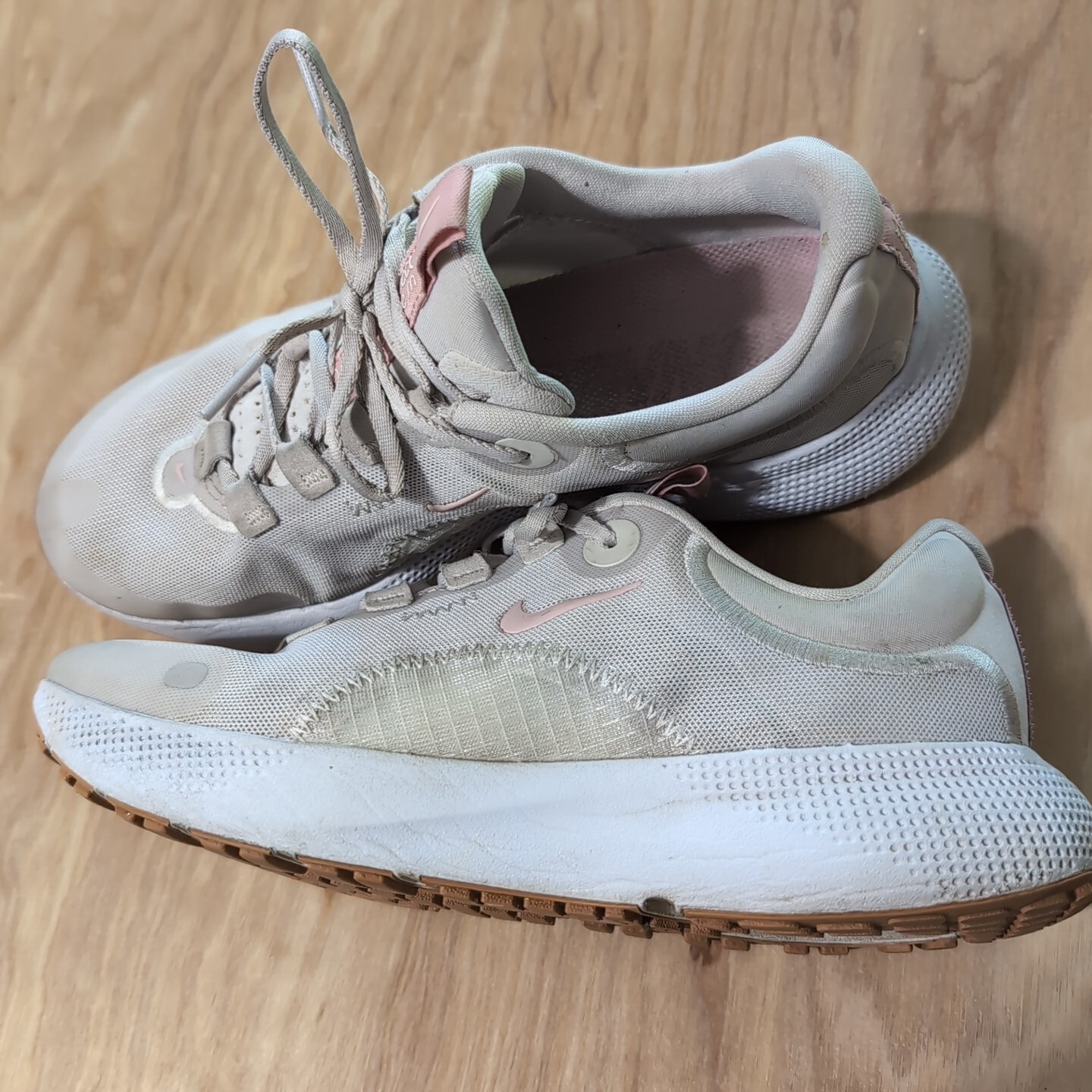 Nike React Escape Run Women’s Running Shoes Size 6.5 CV3817-003