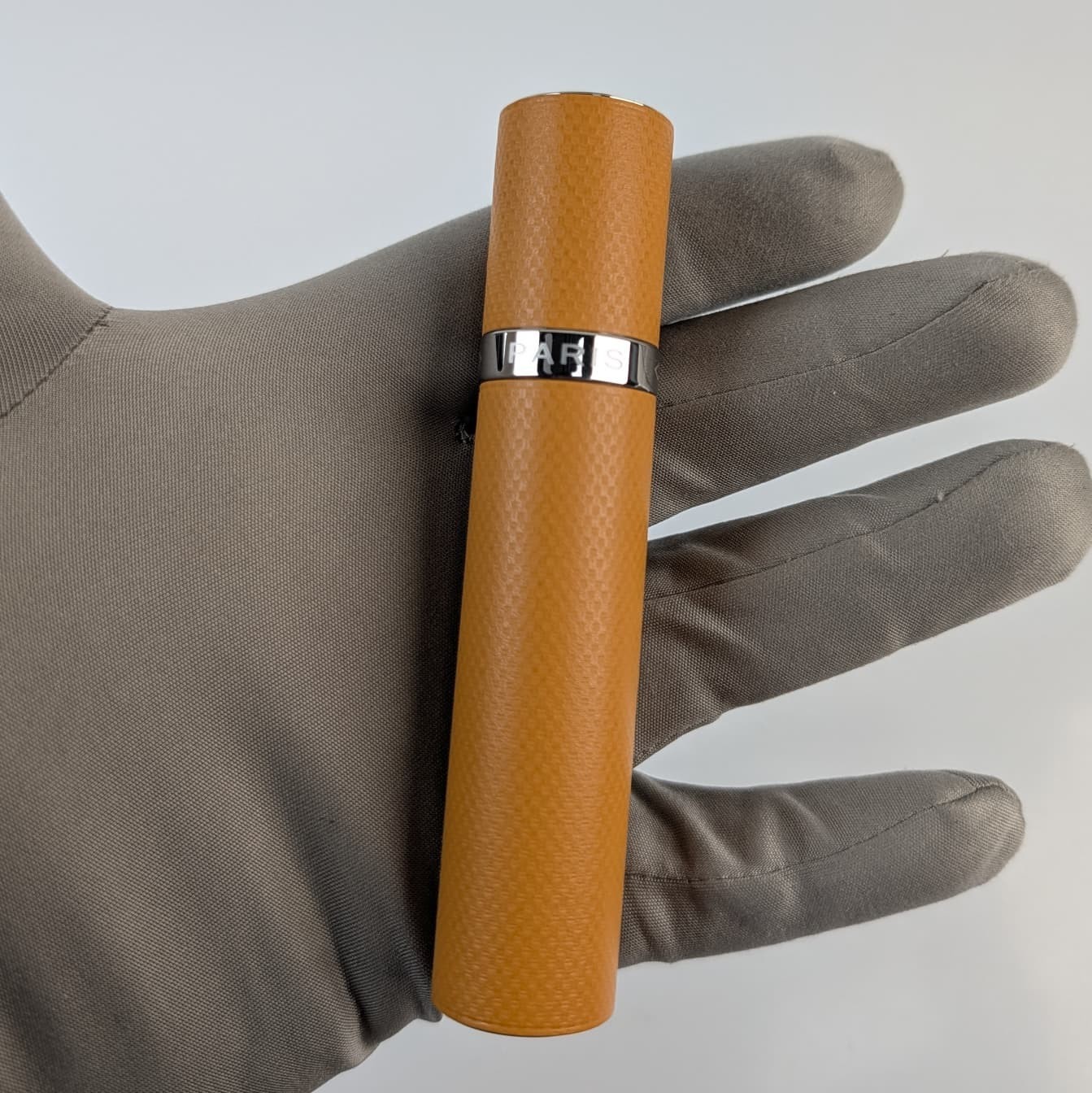 New HERMES Refillable Atomizer Perfume Case Accessory Leather Saddle Gold