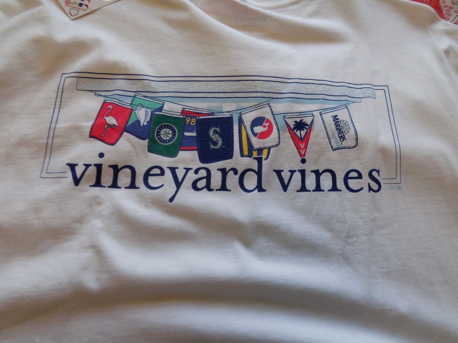 Men’s Vineyard Vines White Cotton Seattle Mariner’s Bar Flag T- Shirt XXL MLB