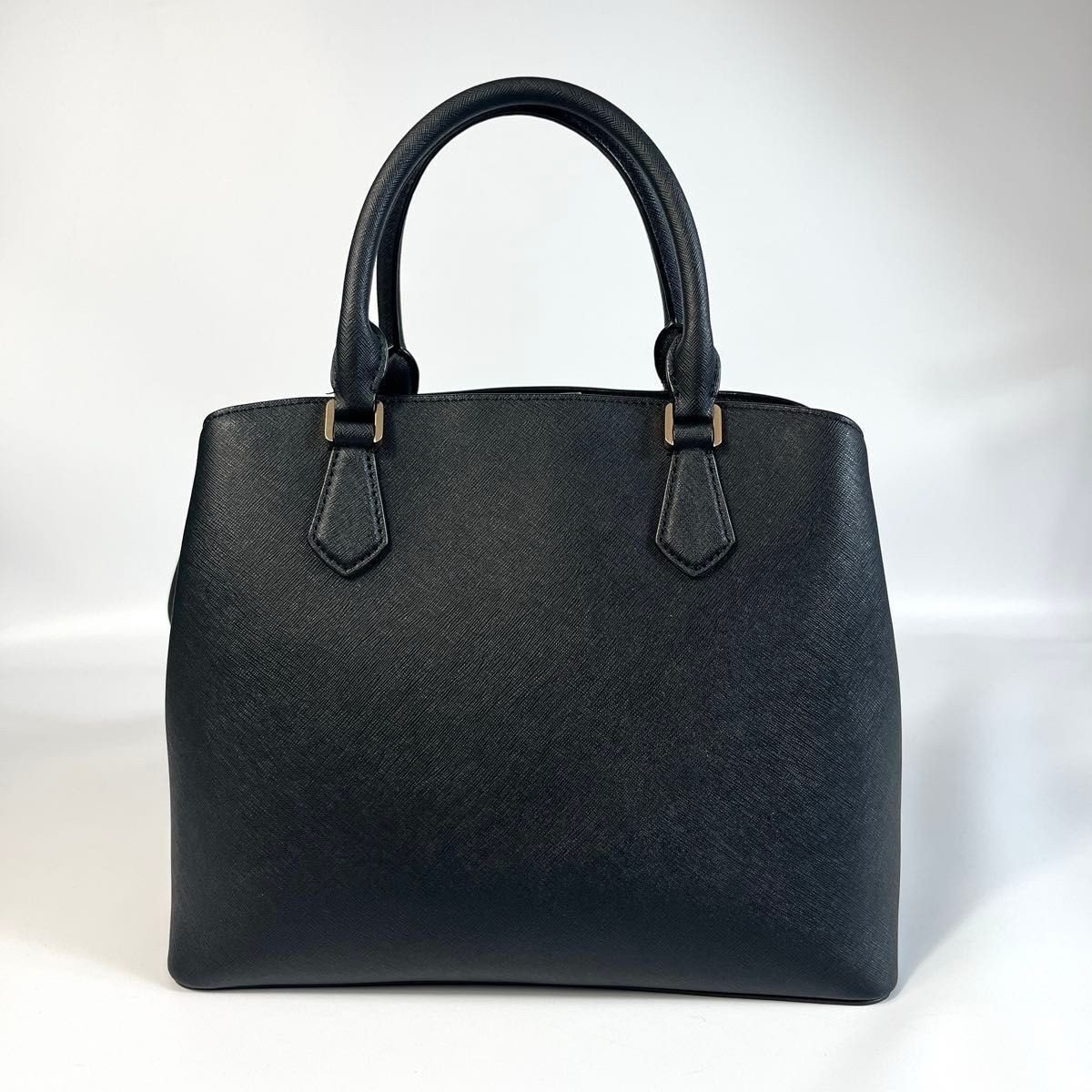 Excellent Condition Tory Burch Robinson 2 Way Triple Compartment Tote