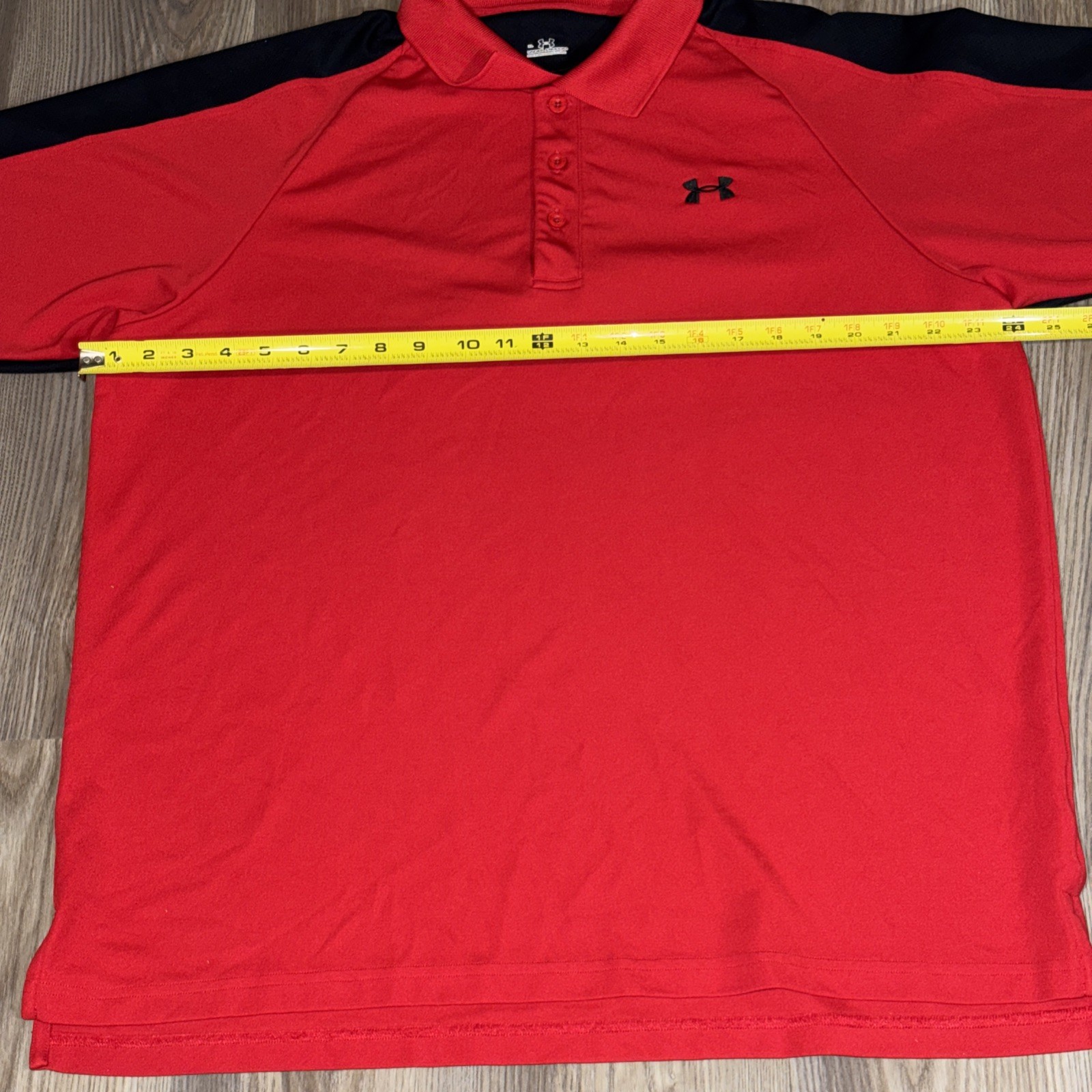 UNDER ARMOUR RED WITH BLACK SIZE XL SHORT SLEEVE POLO SHIRT