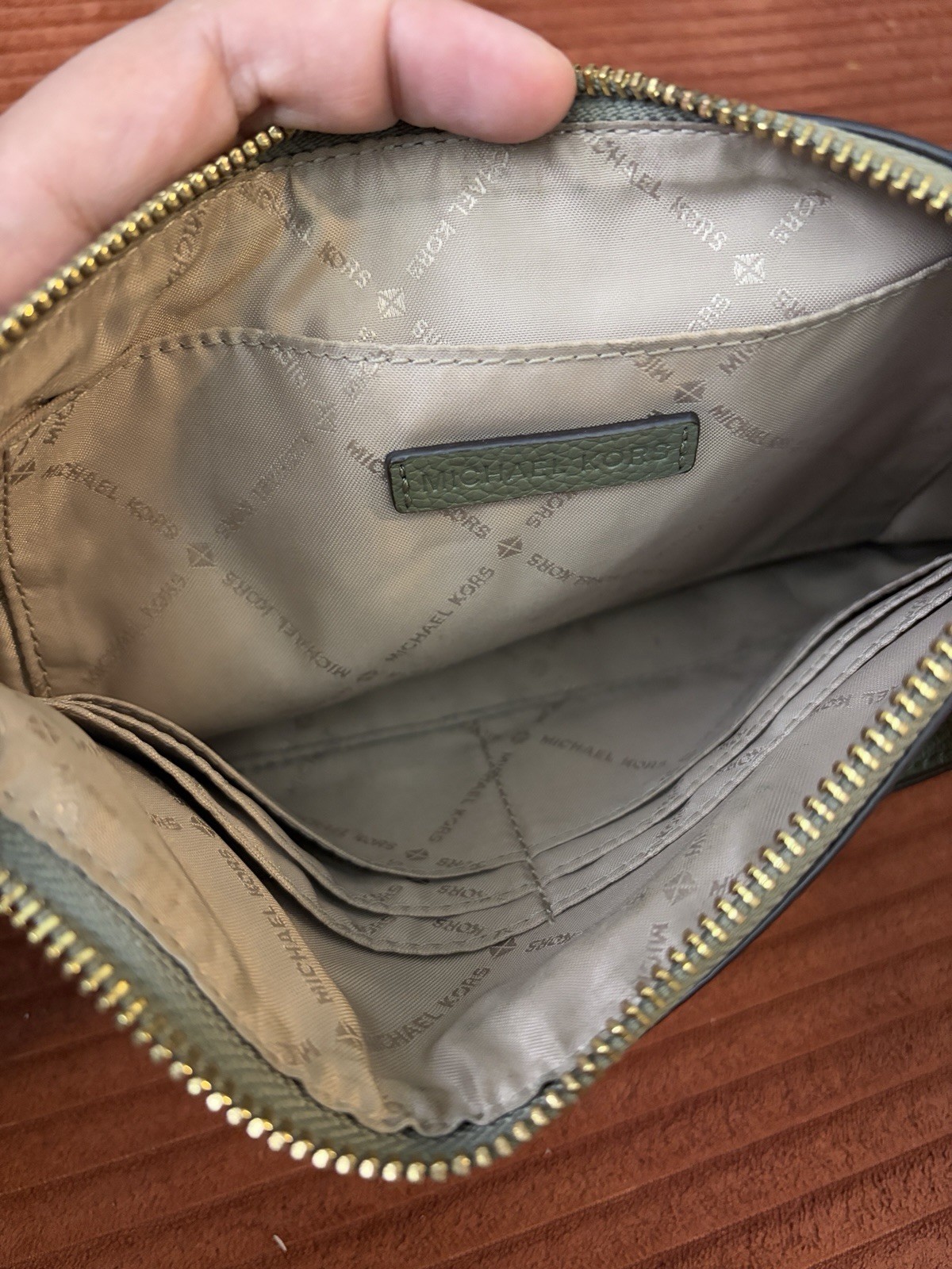 Michael Kors Green Pebbled Wristlet Zip Pouch Gold Hardware w/ Wrist Strap