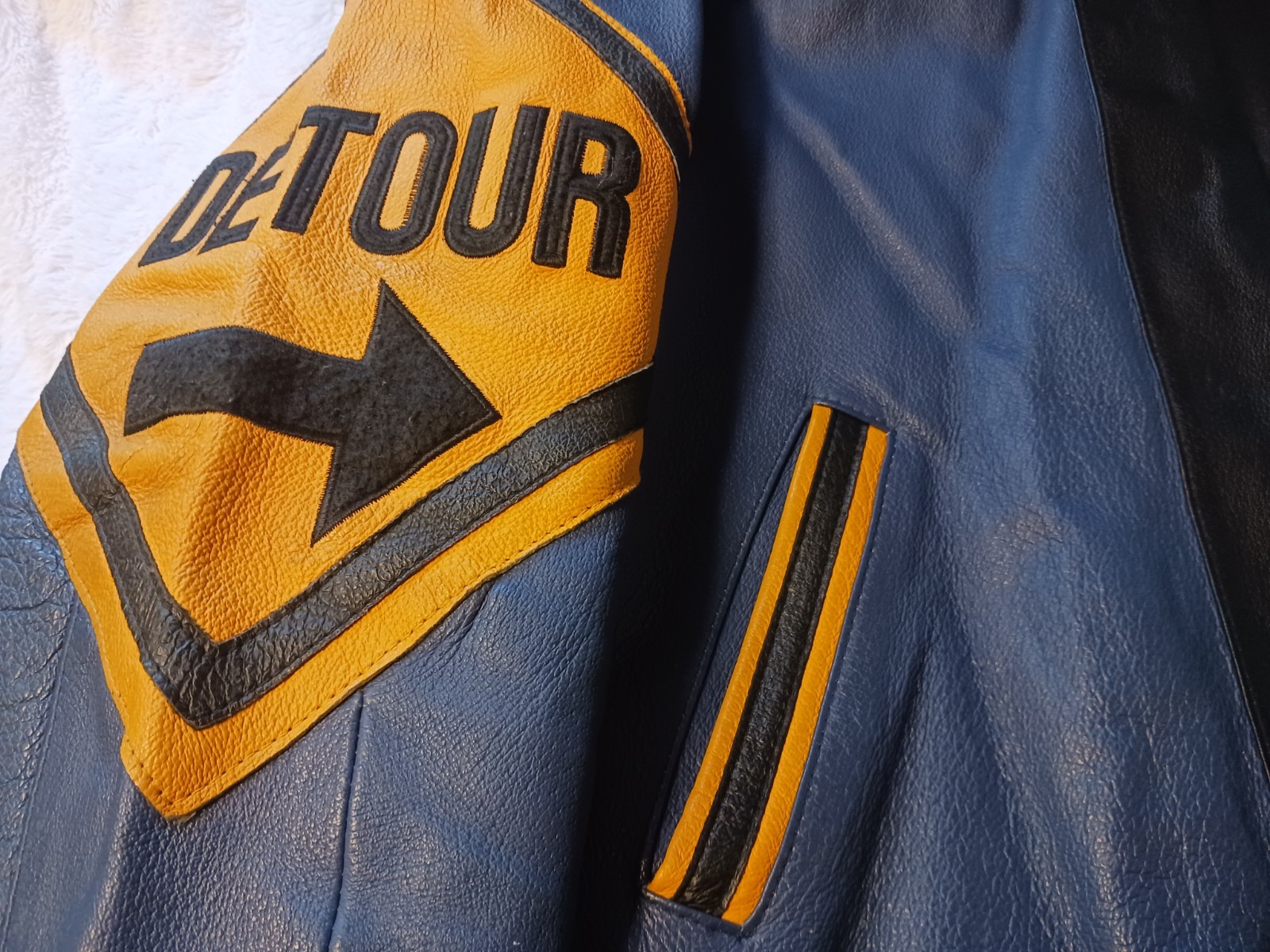 Vintage Phase 2 Detour Road Work Sign Leather Jacket Men’s XL 1980s Black/Blue