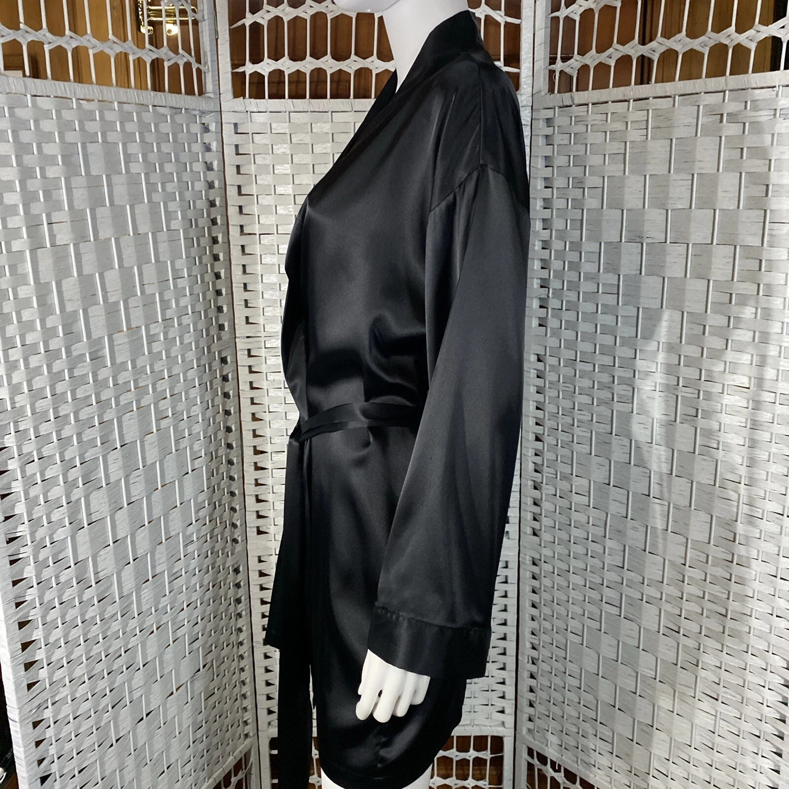 Victoria’s Secret Y2K Black Satin Kimono Robe One Size Pockets Pink Label Goth