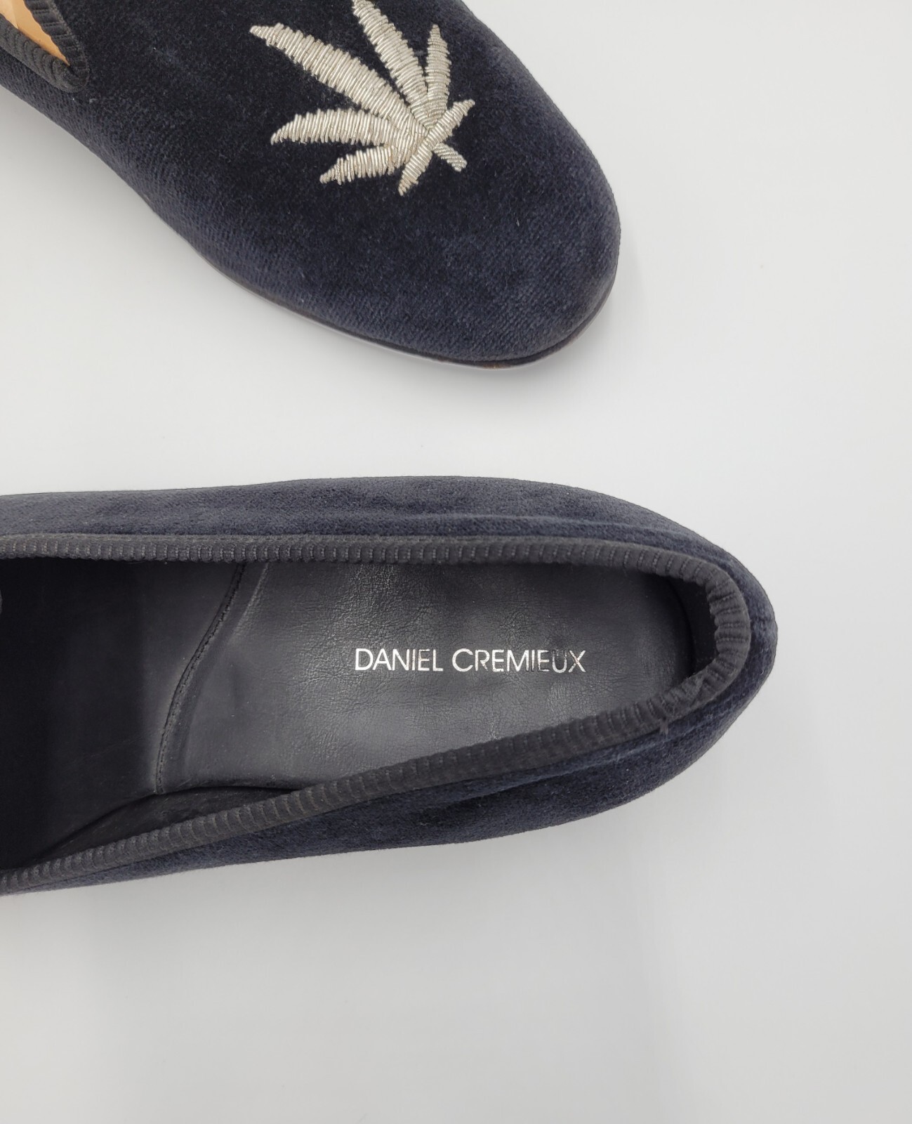 Daniel Cremieux Black Velvet Loafers w/ Hemp Leaf Hand Made in England Size 11