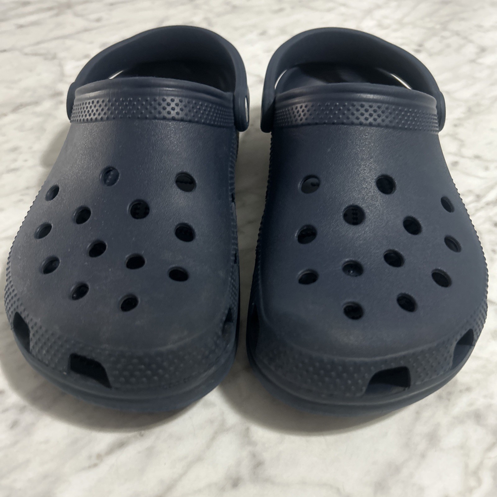 Crocs Classic Clogs – Navy blue