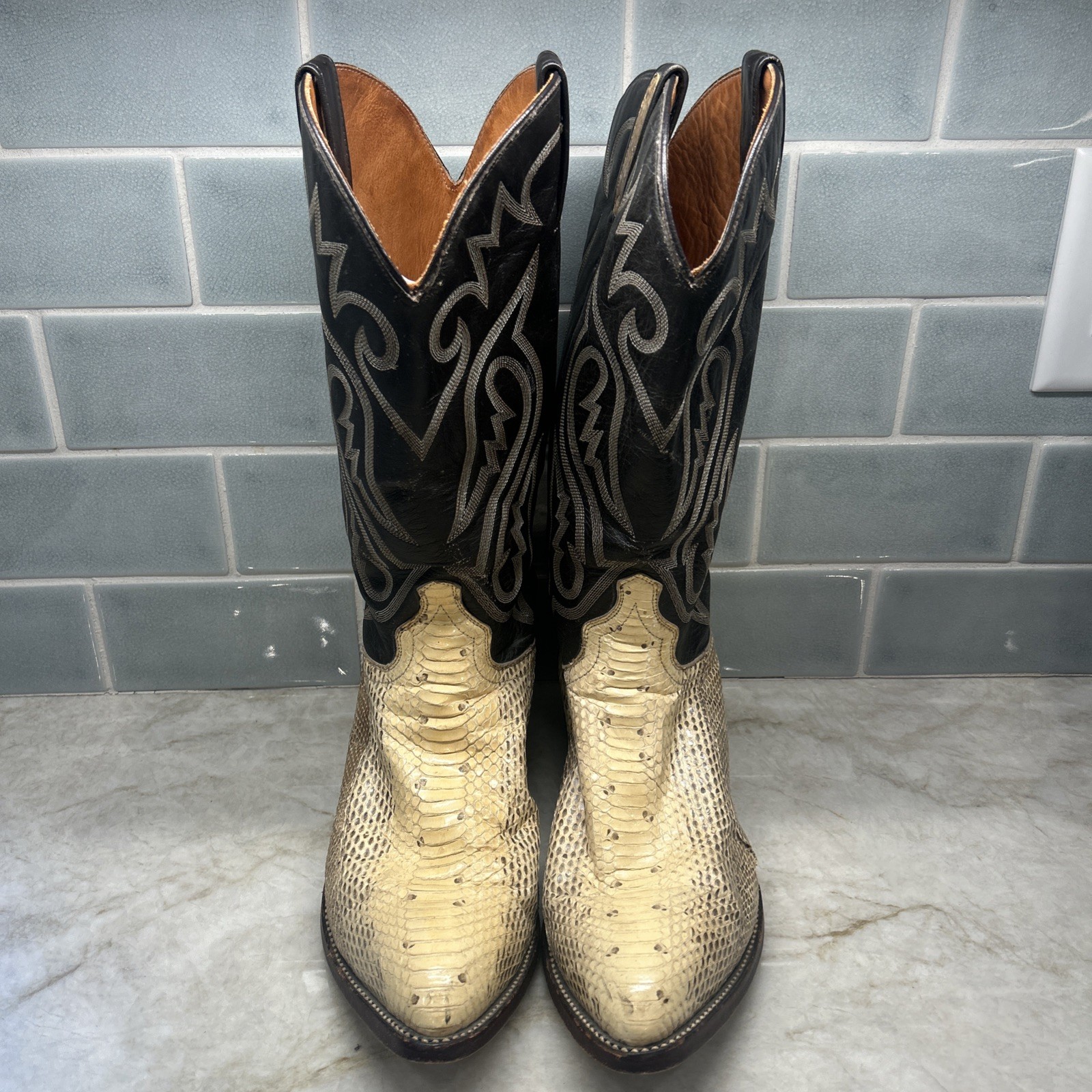 J. Chisholm Handcrafted Boots 976 Size 10.5 D