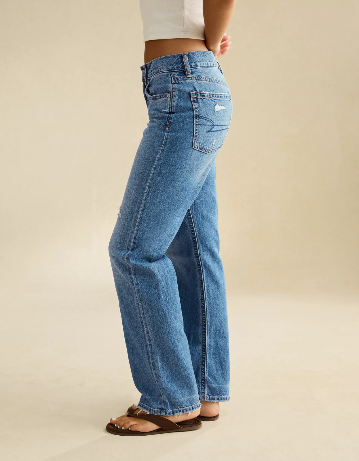 AE Low-Rise Classic Straight Jean