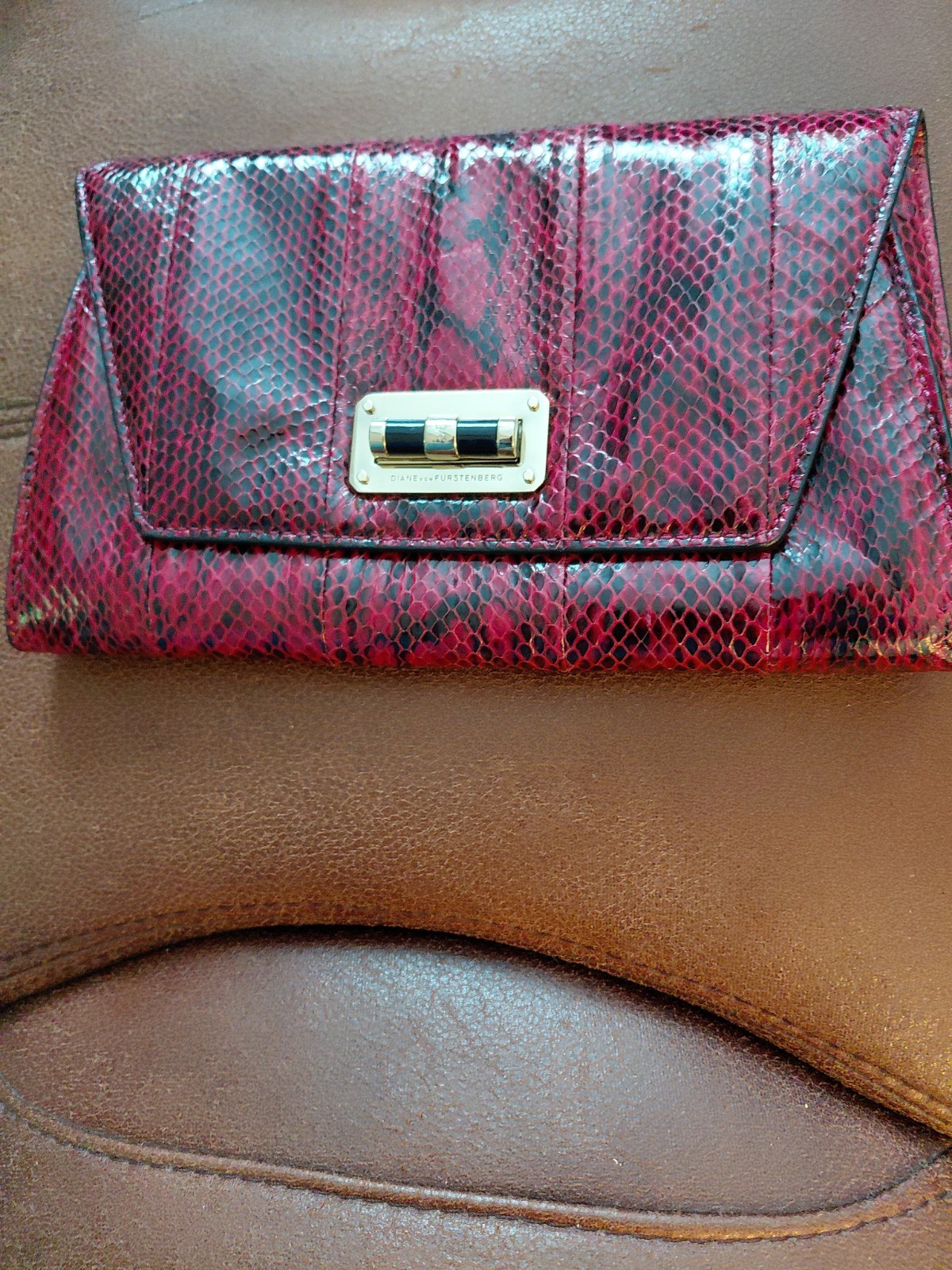 DVF Diane Von Furstenberg Red Embossed Leather Clutch Envelope Style 10×6” READ
