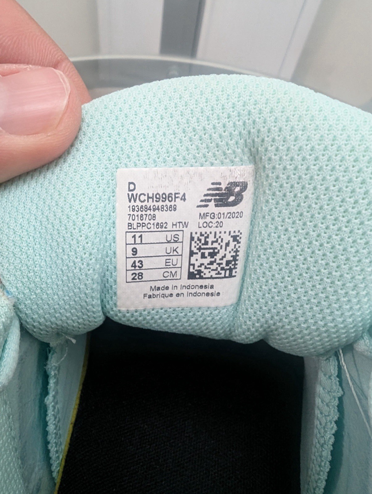 Size 11 – New Balance FuelCell 996 V4 Blue