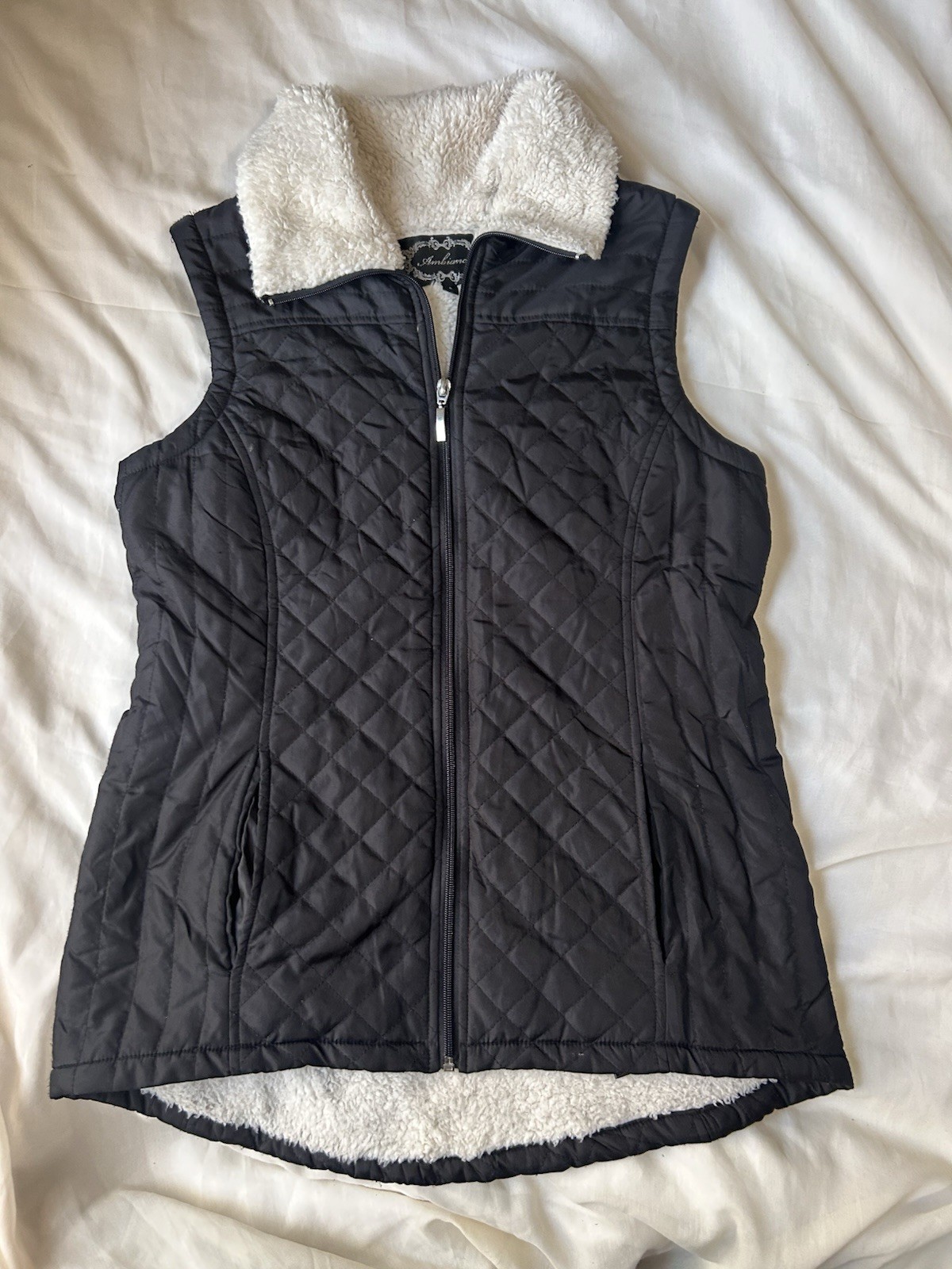 Ambiance Outdoor Black Puffer Vest Lined Furr Quilted Zip Up Women Small VTG EUC
