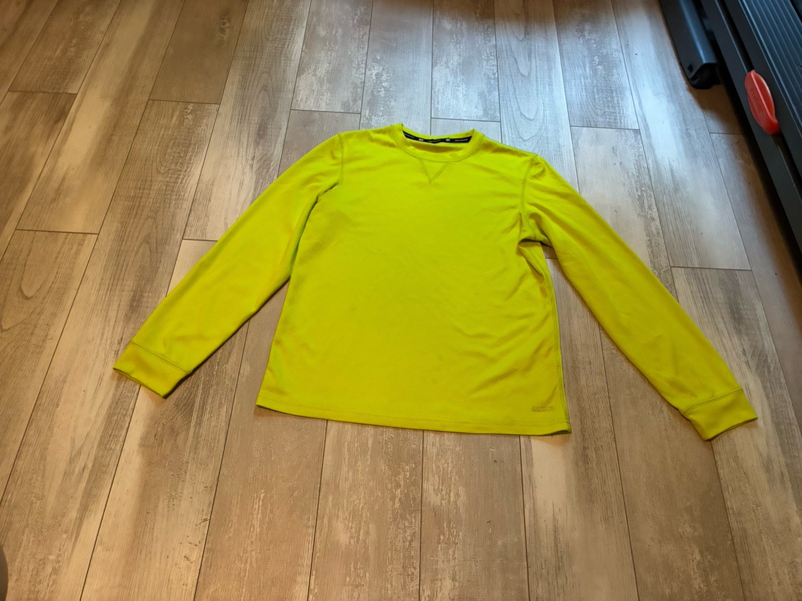 Tek Gear Long Sleeve Shirt Small Adults Neon Green ￼