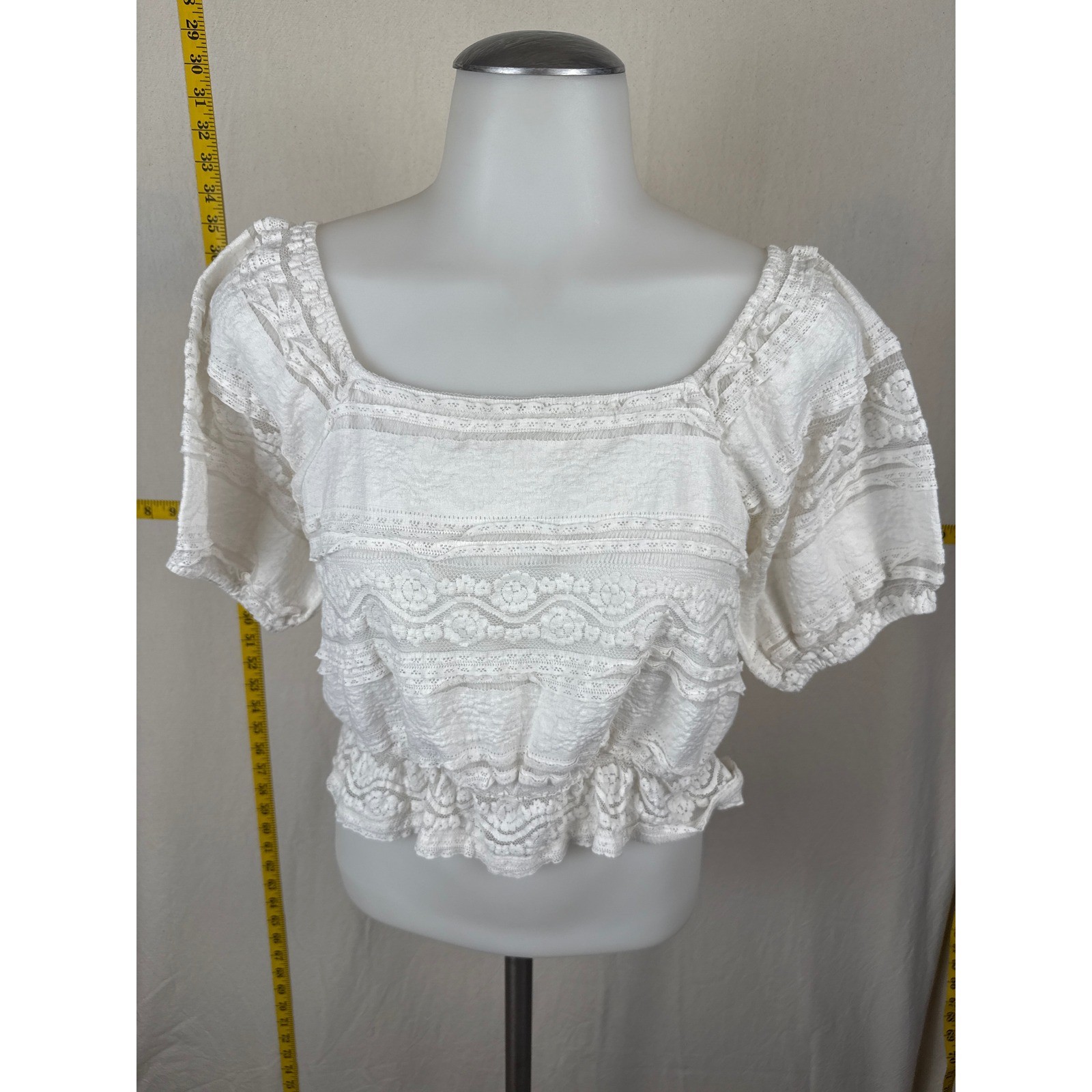 Altar’d State Lace Milkmaid Crop Top Womens Medium White Boho Indie Off Shoulder