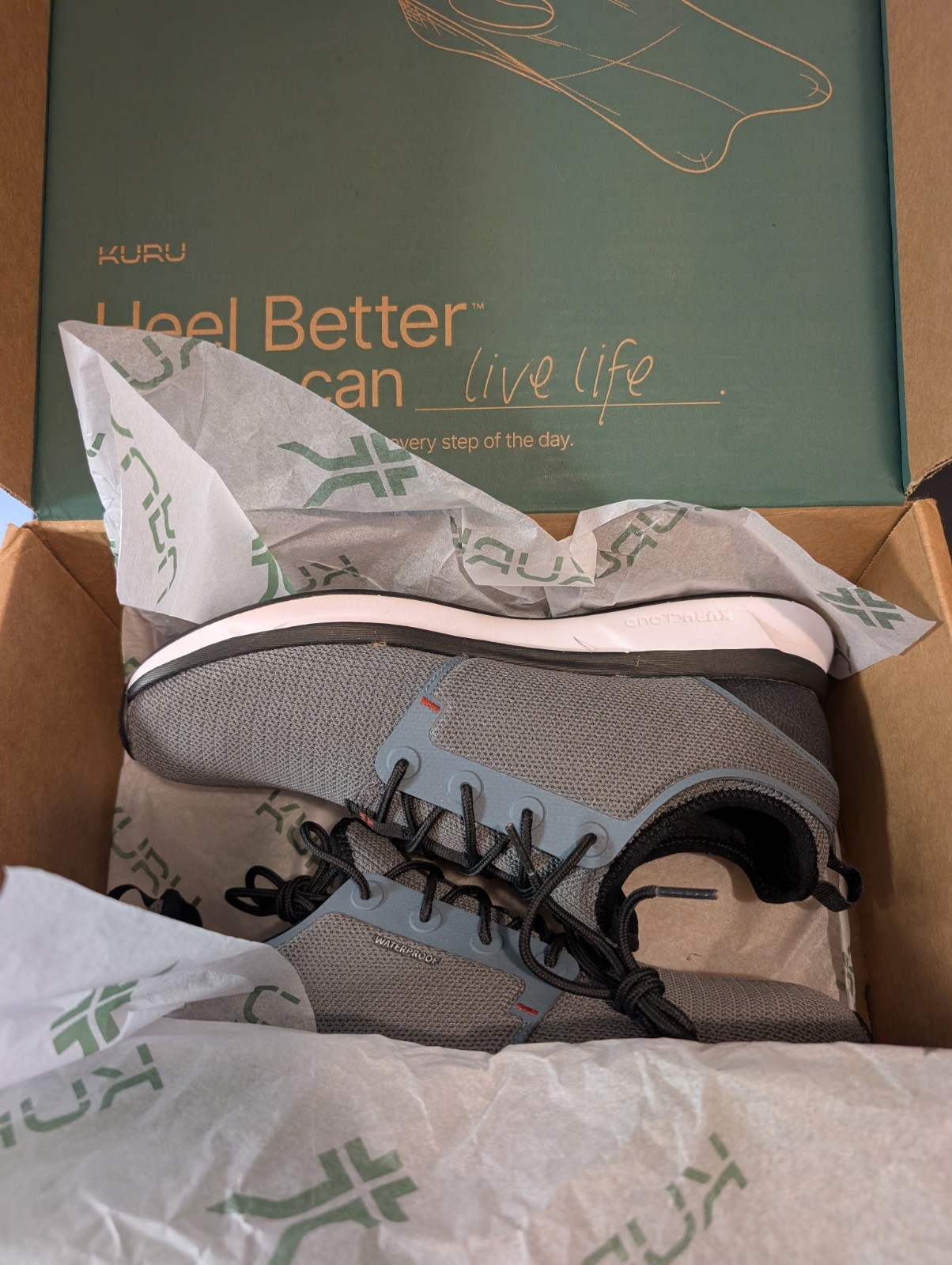 Kuru Atom Mens Sz 11 Waterproof Gray Black Athletic Walking Shoes Sneakers w/Box