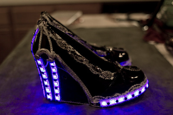 LED Shoe KIT — light up YOUR shoes — kit fits NIKE size 7 8 9 10 11 12 13 14