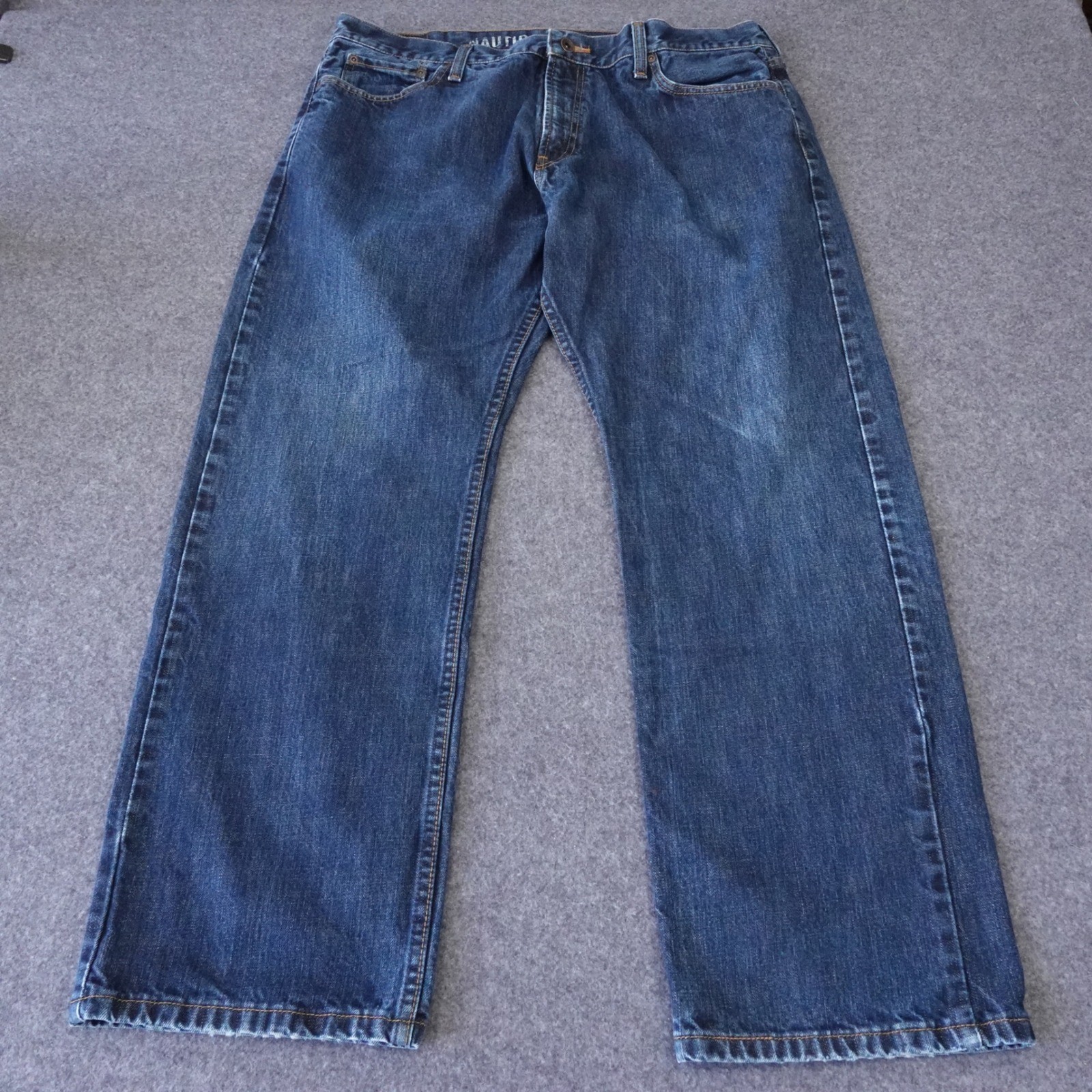 Nautica Jeans Co Mens 38×30 Relaxed Fit Dark Wash Blue Denim Straight Leg Pants