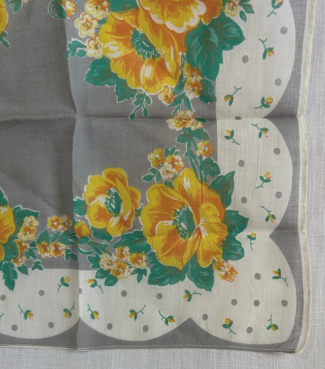 Vintage Ladies Cotton Handkerchief 11 in x 11.5 in Yellow Roses Floral