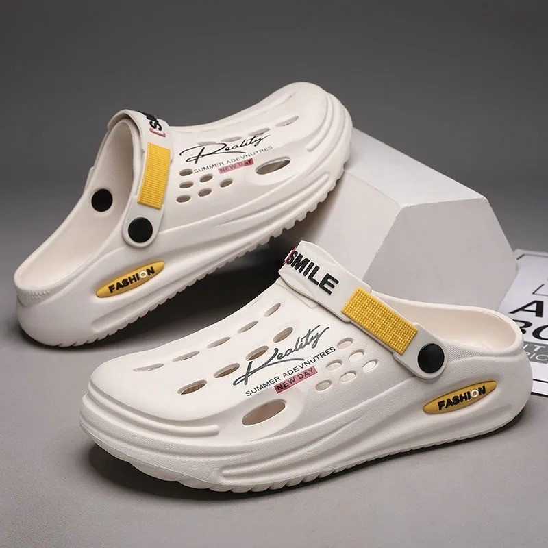 Men’s EVA Clogs Slip-On Sandals Non-Slip Lightweight Garden Shoes