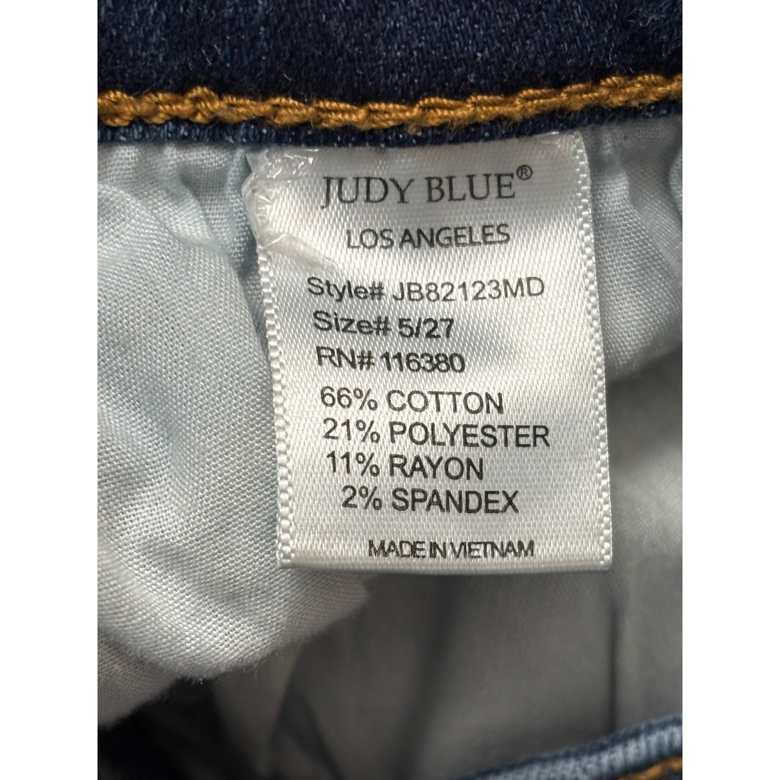 Judy Blue Women’s Skinny Fit Distressed Medium Wash Jeans Size 5 / 27