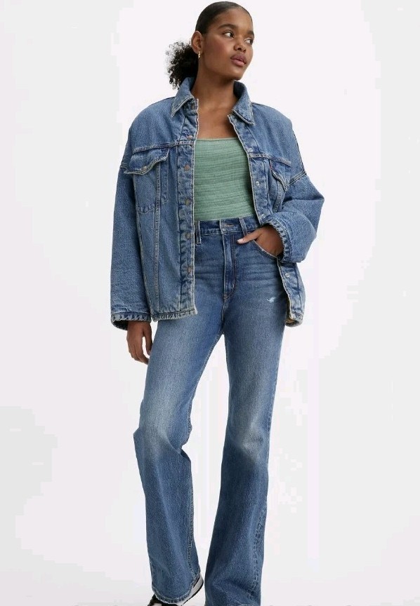 NWT Women’s 28 X 30 Levi’s 70’s High Rise Flare Jeans Med. Wash Denim Big E Tag