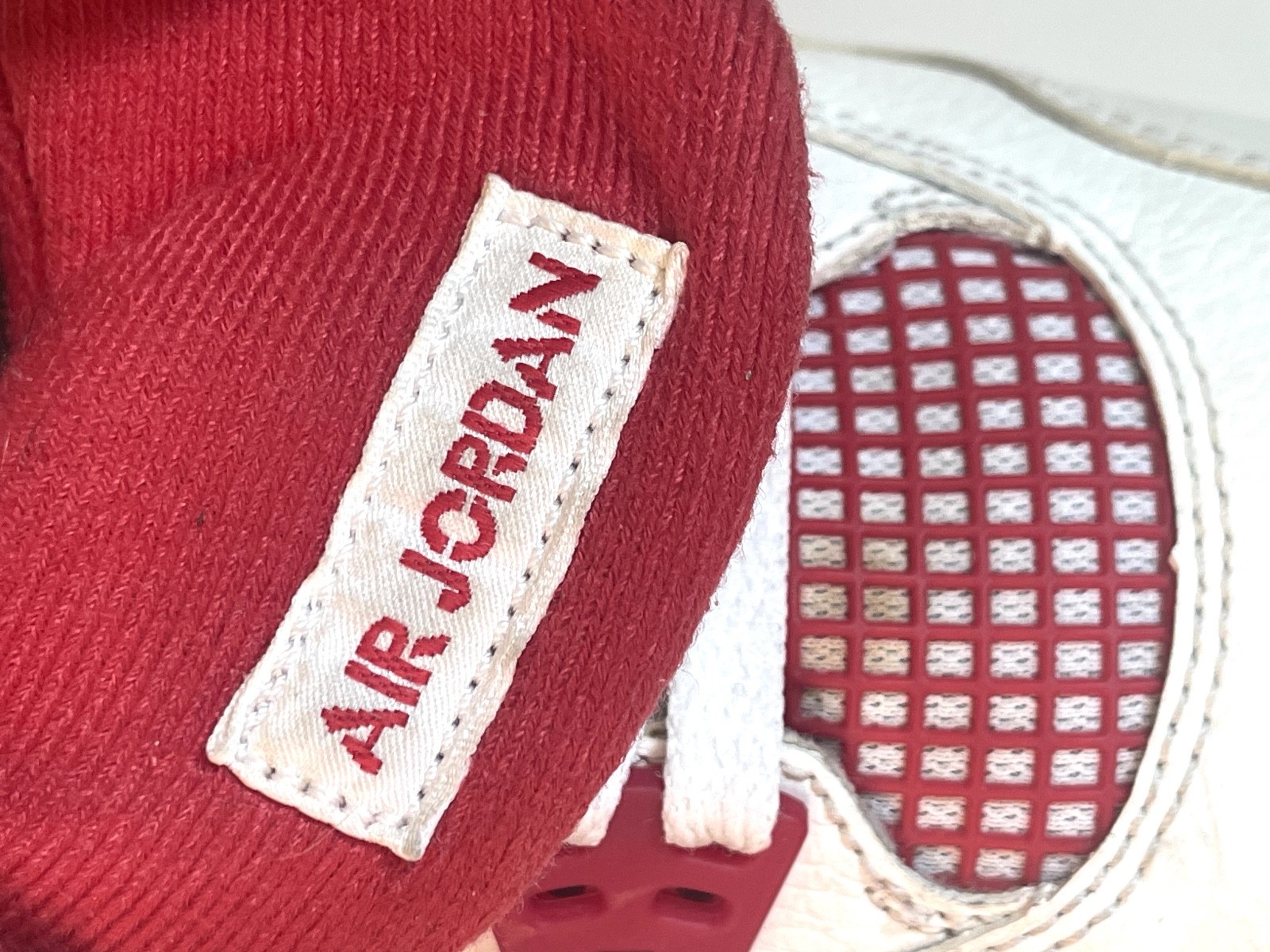 Air Jordan Retro 4 Alternate 89 US Size 3.5Y 2015 EU 35.5 – 22.5 cm 408452-106