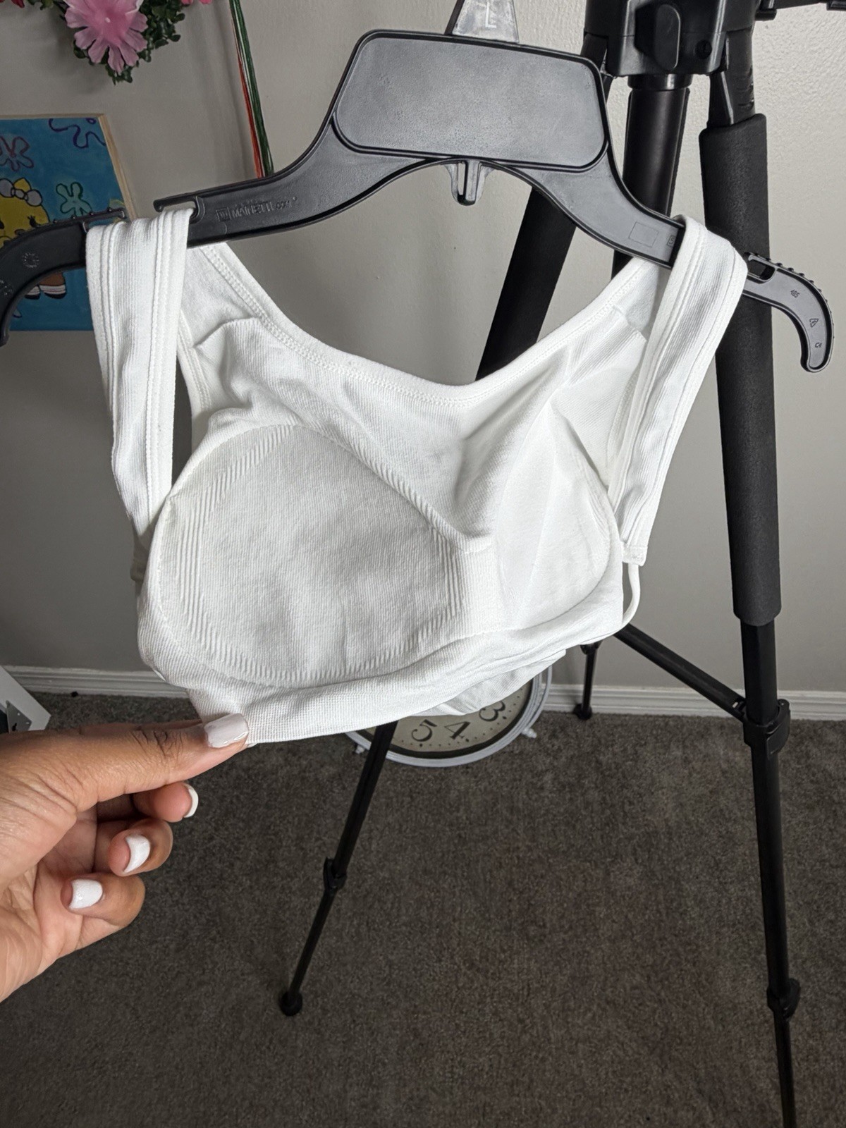 Hello Kitty Women’s White Wireless Padded Crossback Crop Top Graphic M