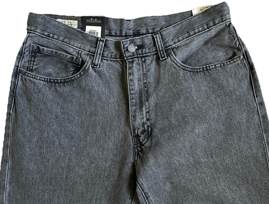 Levi’s Premium Men’s 567 Relaxed Flare Jeans