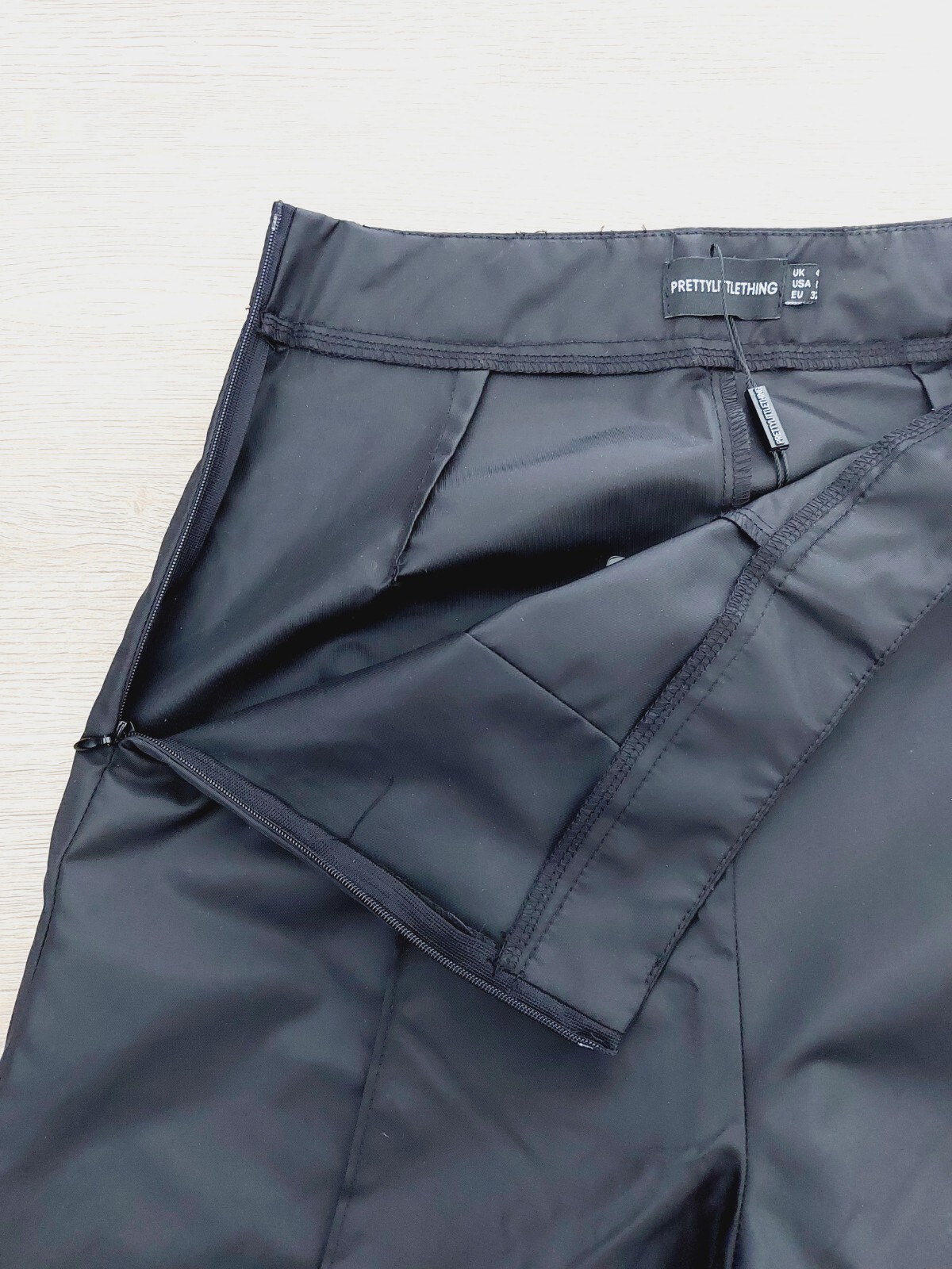 NEW/PRETTY LITTLE THING/WOMEN’S/SZ.0/BLACK/100%POLYAMIDE/HI RISE/WIDE LEG/