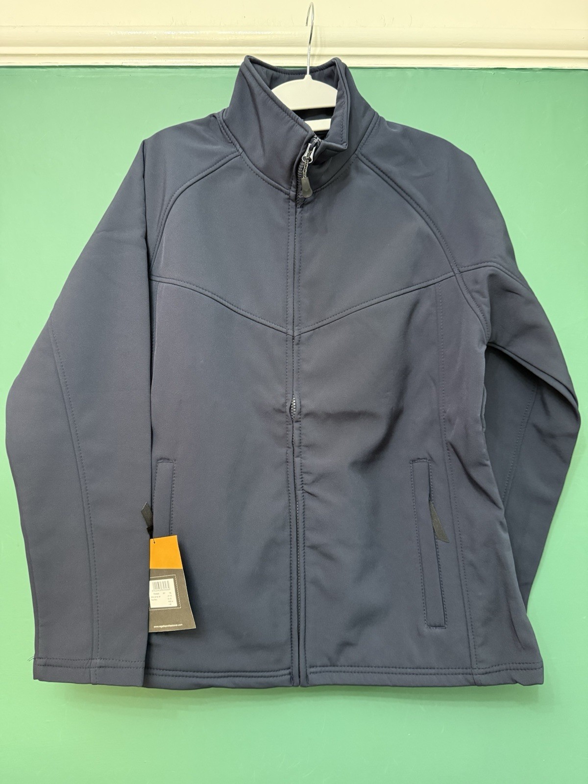 Womens Regatta Uproar Jacket. Navy. UK18. Softshell Jacket. TRA645. SKU 50014