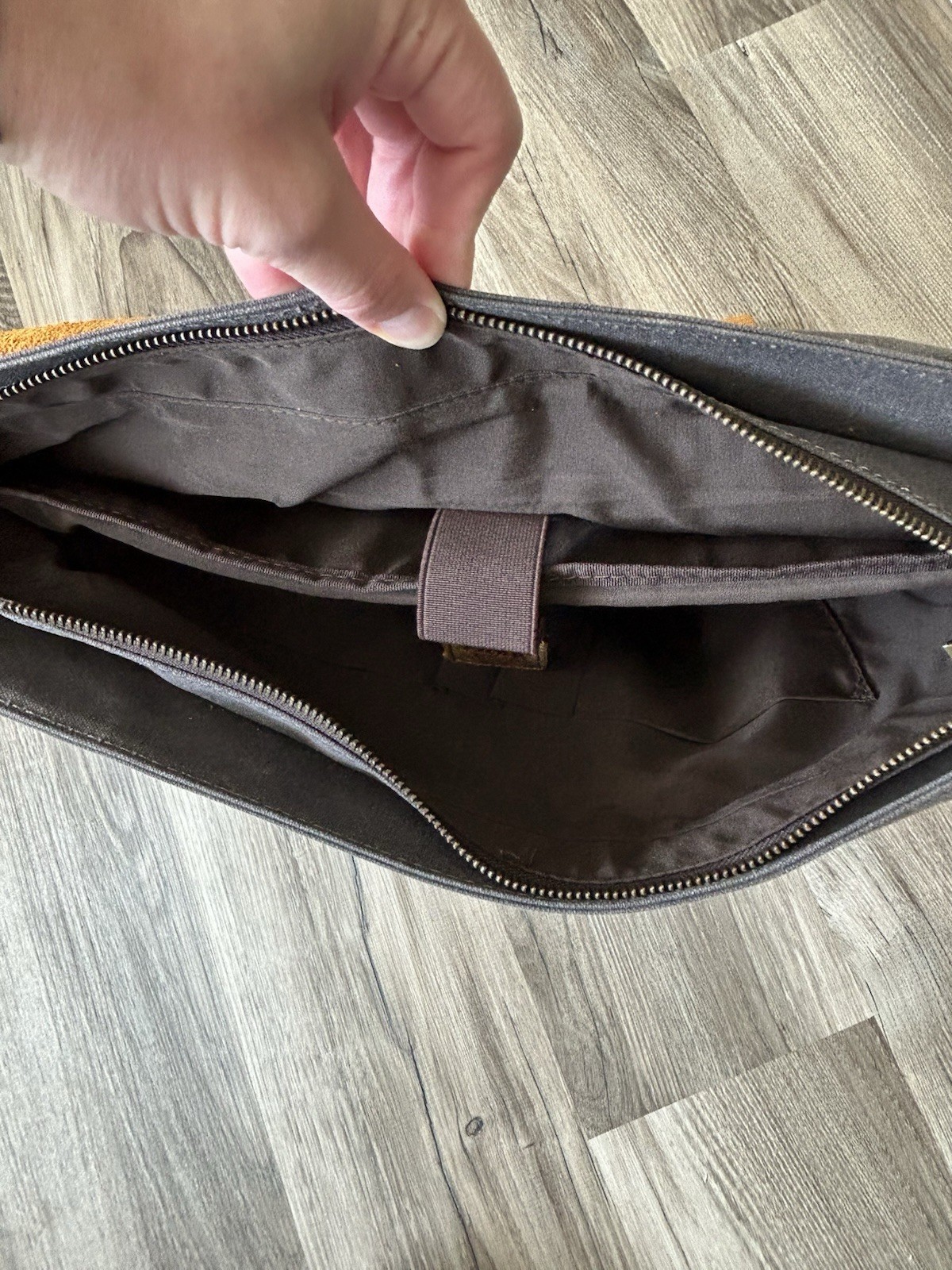 Unisex Laptop Briefcase 15.6″ Messenger Bag Dark Academia Old Money Satchel