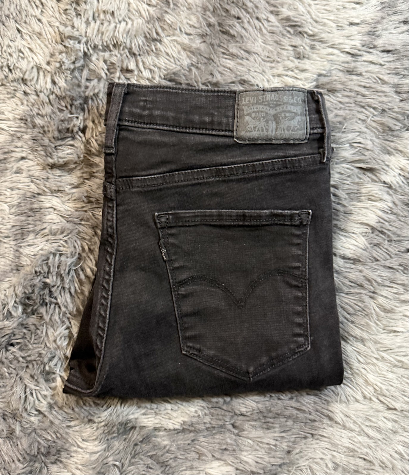 Levi’s Women’s Size 30 314 Shaping Straight Mid-Rise Stretch Denim Jeans
