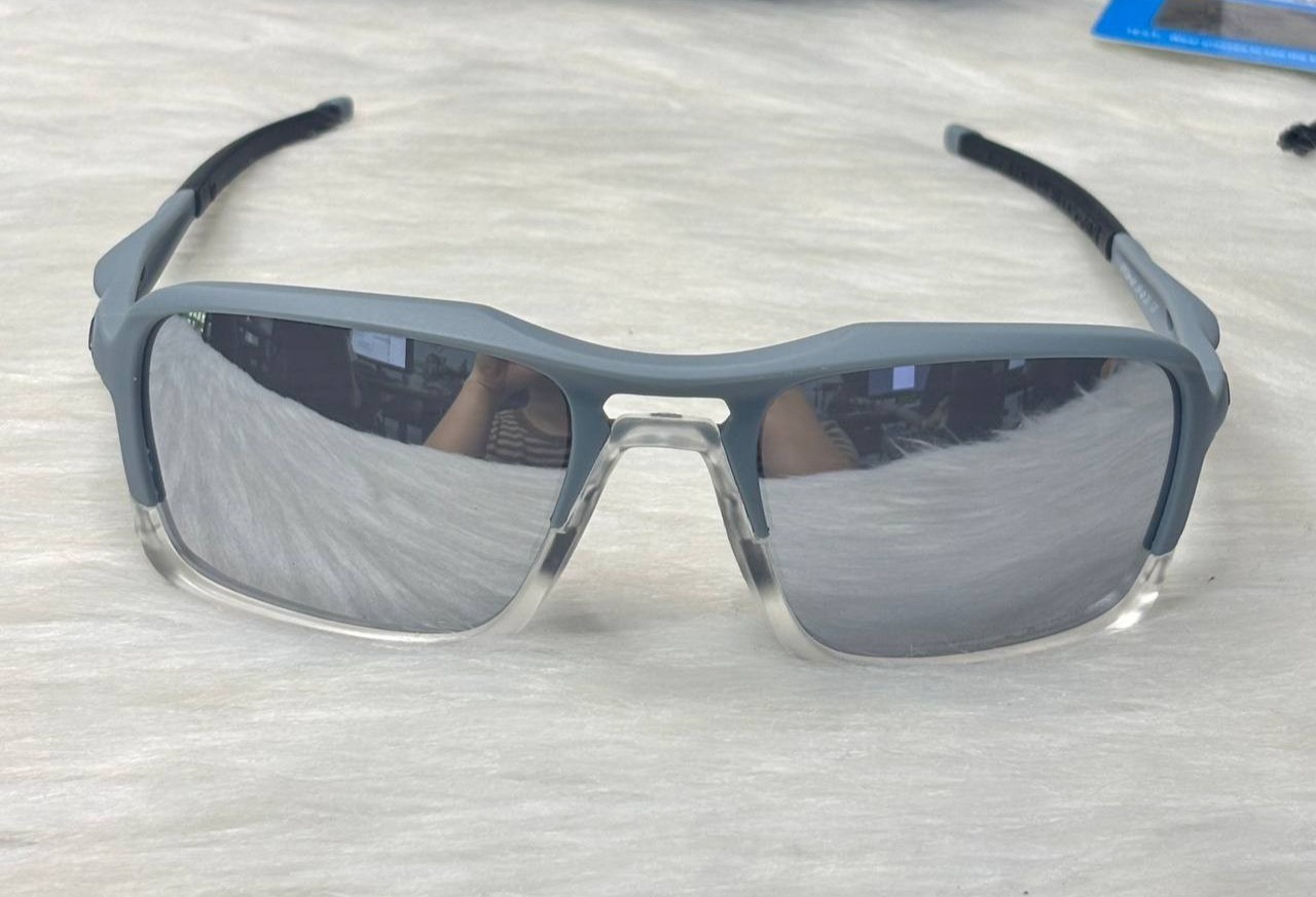 Oakley Triggerman Sunglasses Sport Gray Frame/Gray Mirrored Lenses 9314 Style